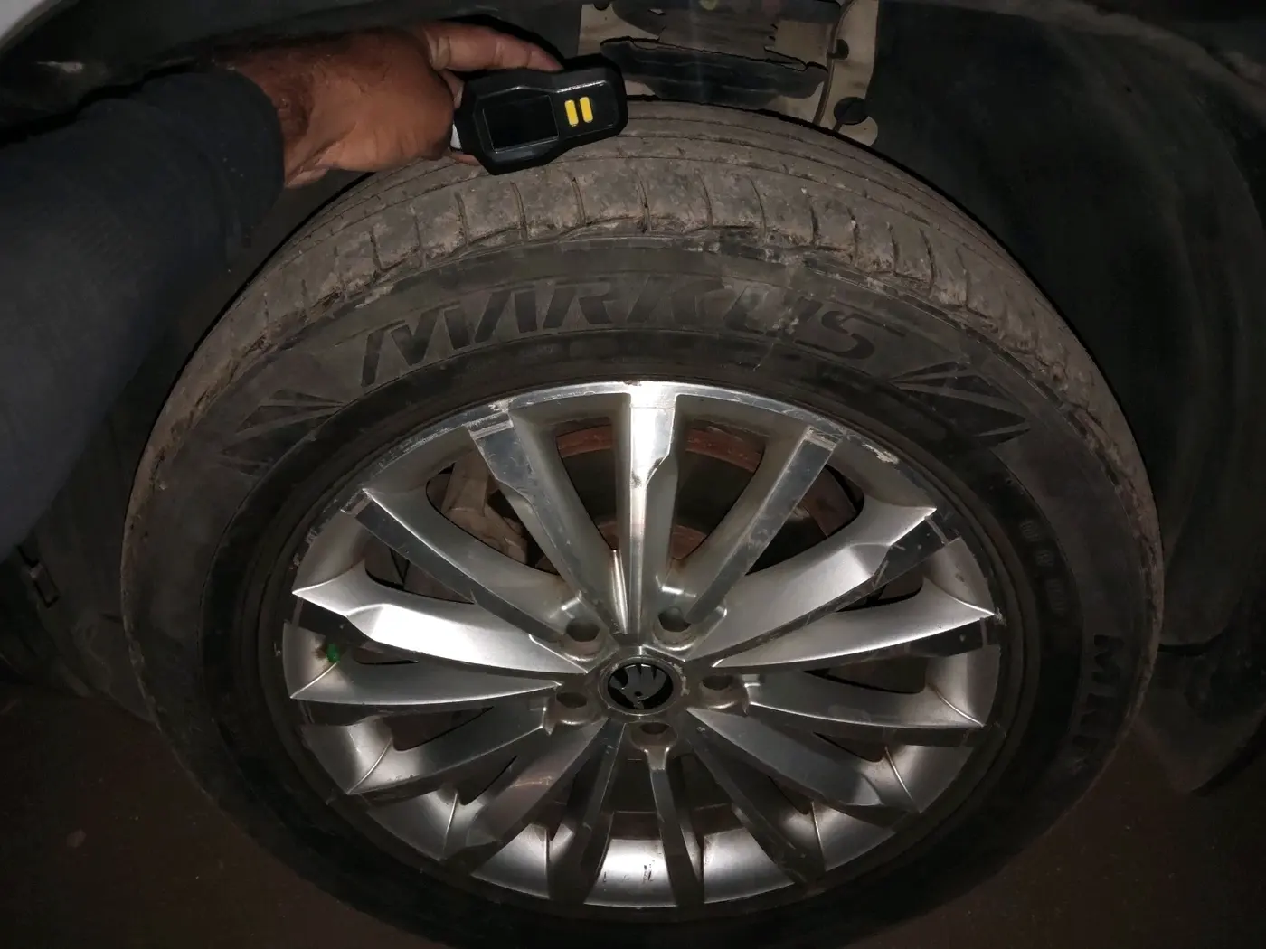 2018 Skoda Kodiaq STYLE 2.0 TDI 4X4 AT, Diesel, Automatic, 1,30,908 km, tyre