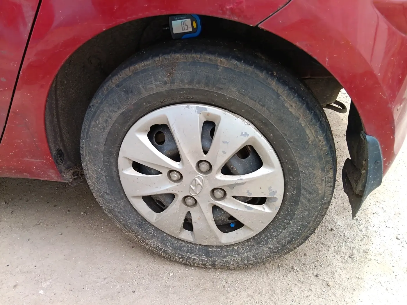 2013 Hyundai i10 ASTA 1.2 AT SUNROOF, Petrol, Automatic, 65,800 km, tyre