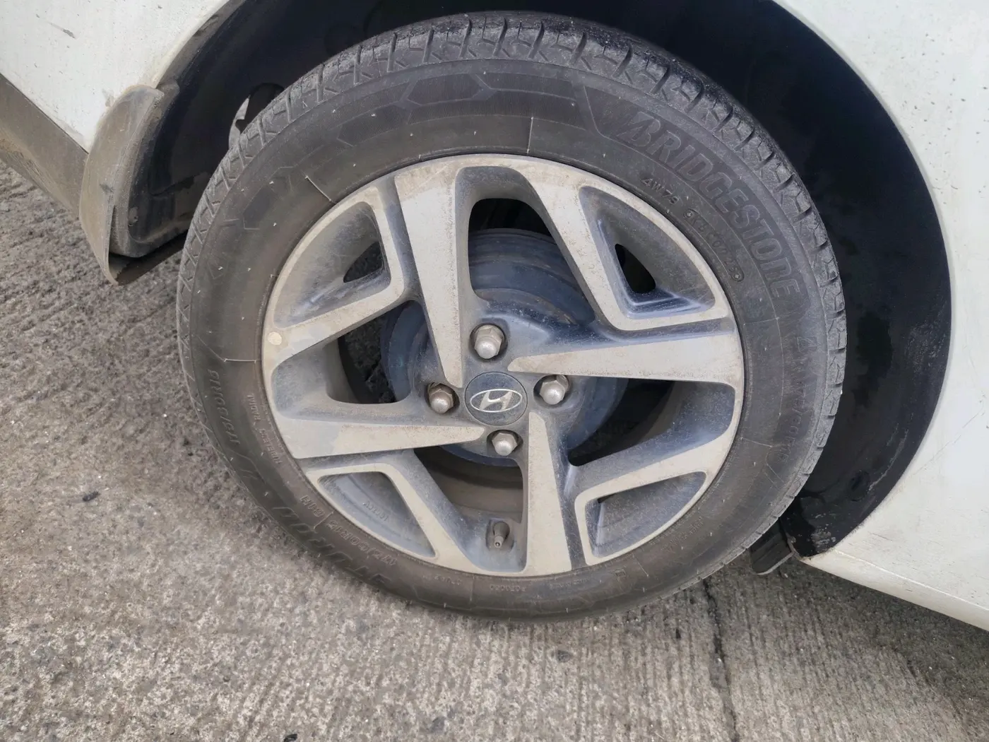 2021 Hyundai AURA S 1.2 CNG, CNG, Manual, 71,335 km, tyre