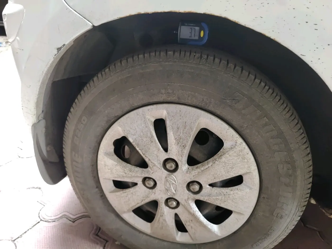 2011 Hyundai i10 MAGNA 1.1, Petrol, Manual, 52,552 km, tyre