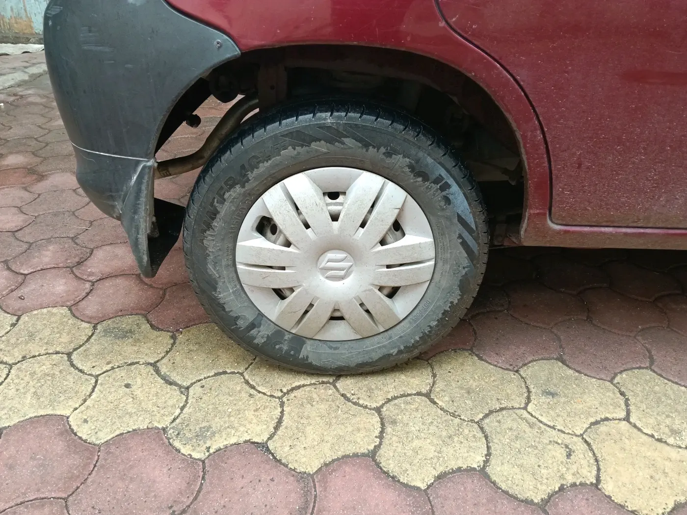 2012 Maruti Alto LXI, Petrol, Manual, 1,23,240 km, tyre