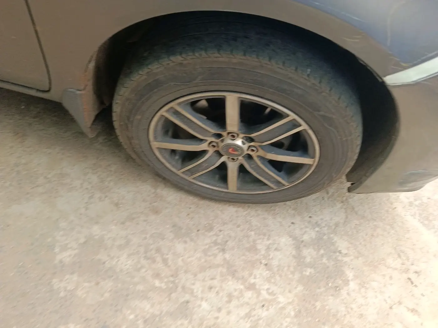 2012 Nissan Sunny XL DIESEL, Diesel, Manual, 1,89,176 km, tyre