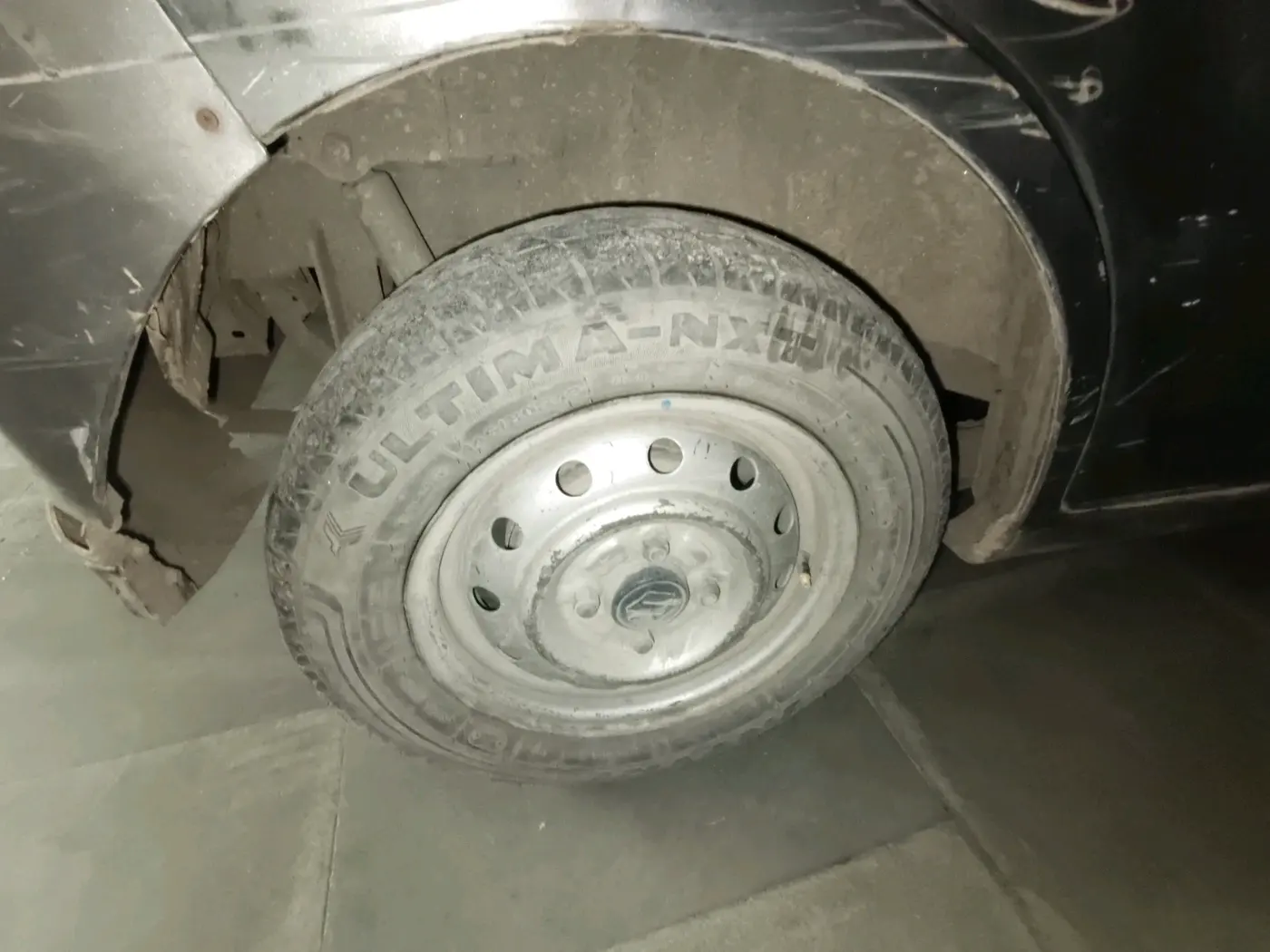 2011 Maruti Wagon R 1.0 LXI CNG, CNG, Manual, 1,09,015 km, tyre