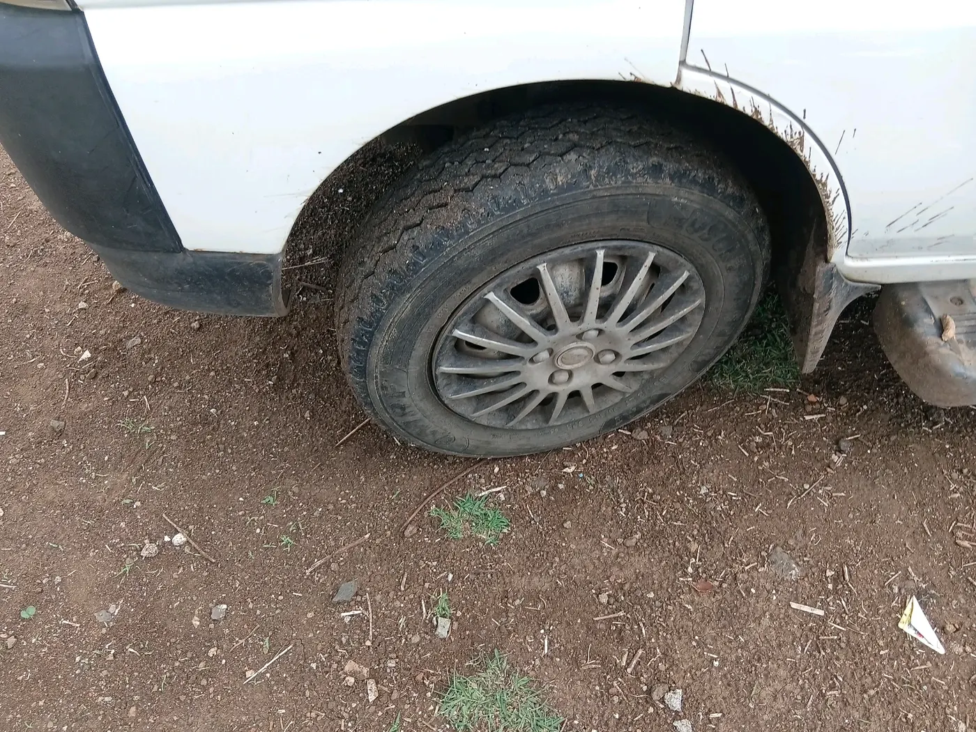 2011 Maruti Eeco 7 STR, Petrol, Manual, 1,17,152 km, tyre
