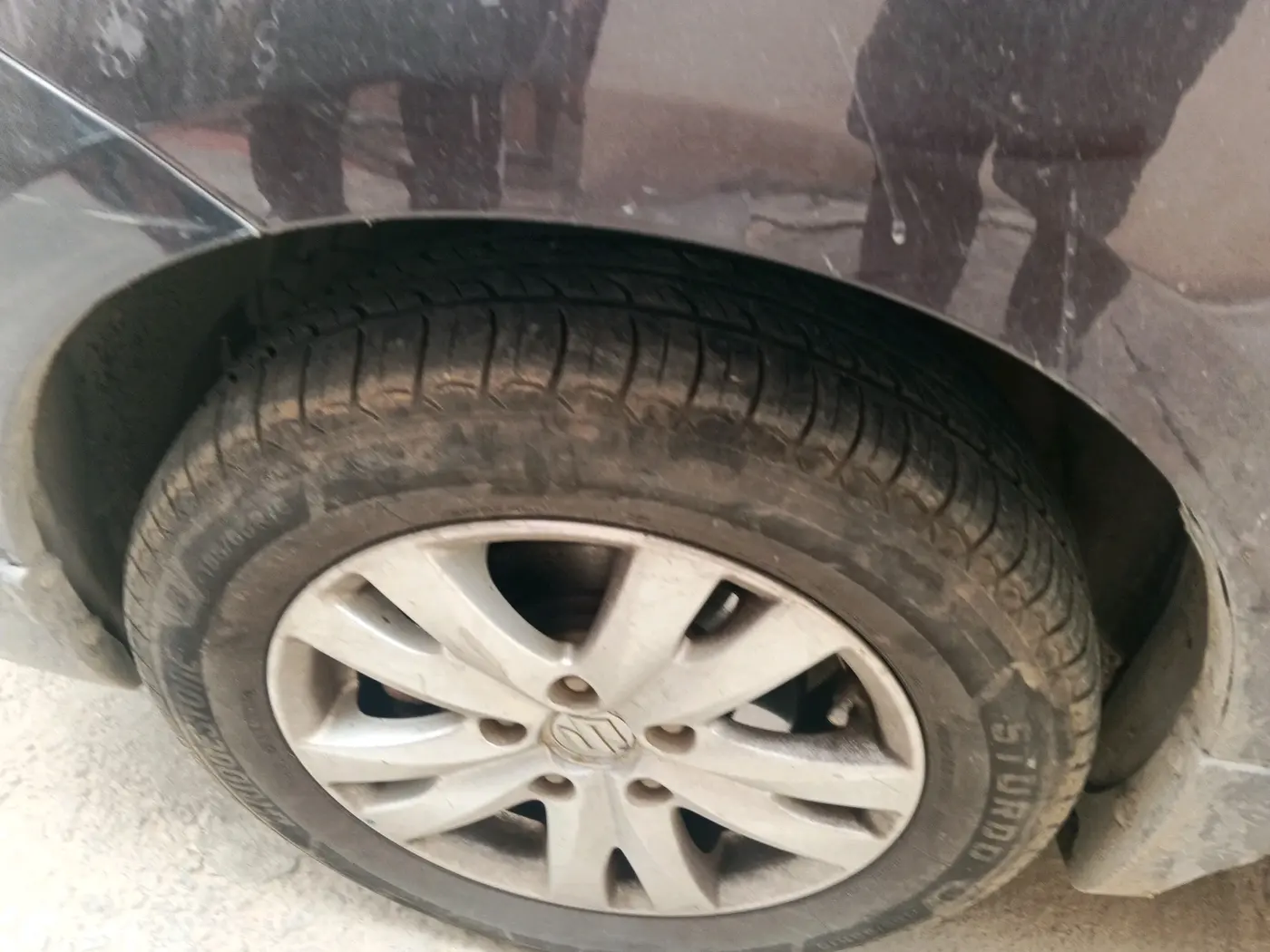 2018 Maruti Ertiga VXI, Petrol, Manual, 1,01,364 km, tyre