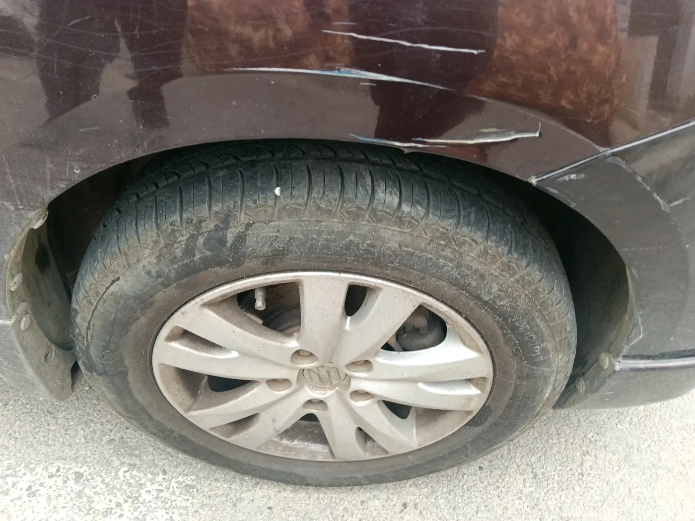 2018 Maruti Ertiga VXI, Petrol, Manual, 1,01,364 km, tyre