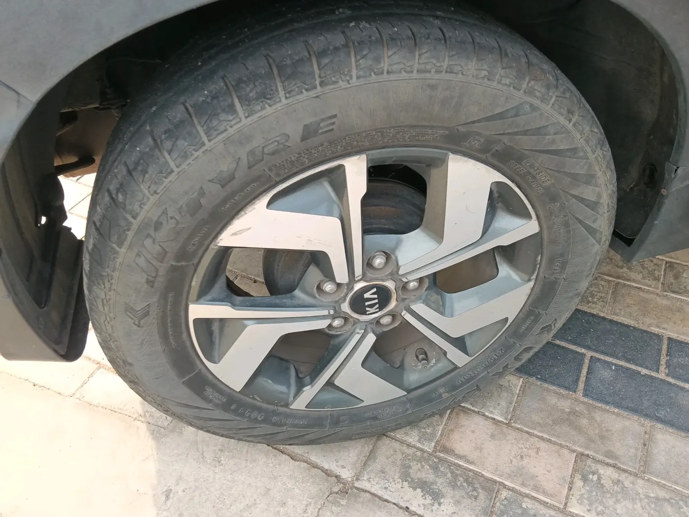 2020 KIA SONET HTX PLUS 1.5, Diesel, Manual, 1,54,982 km, tyre
