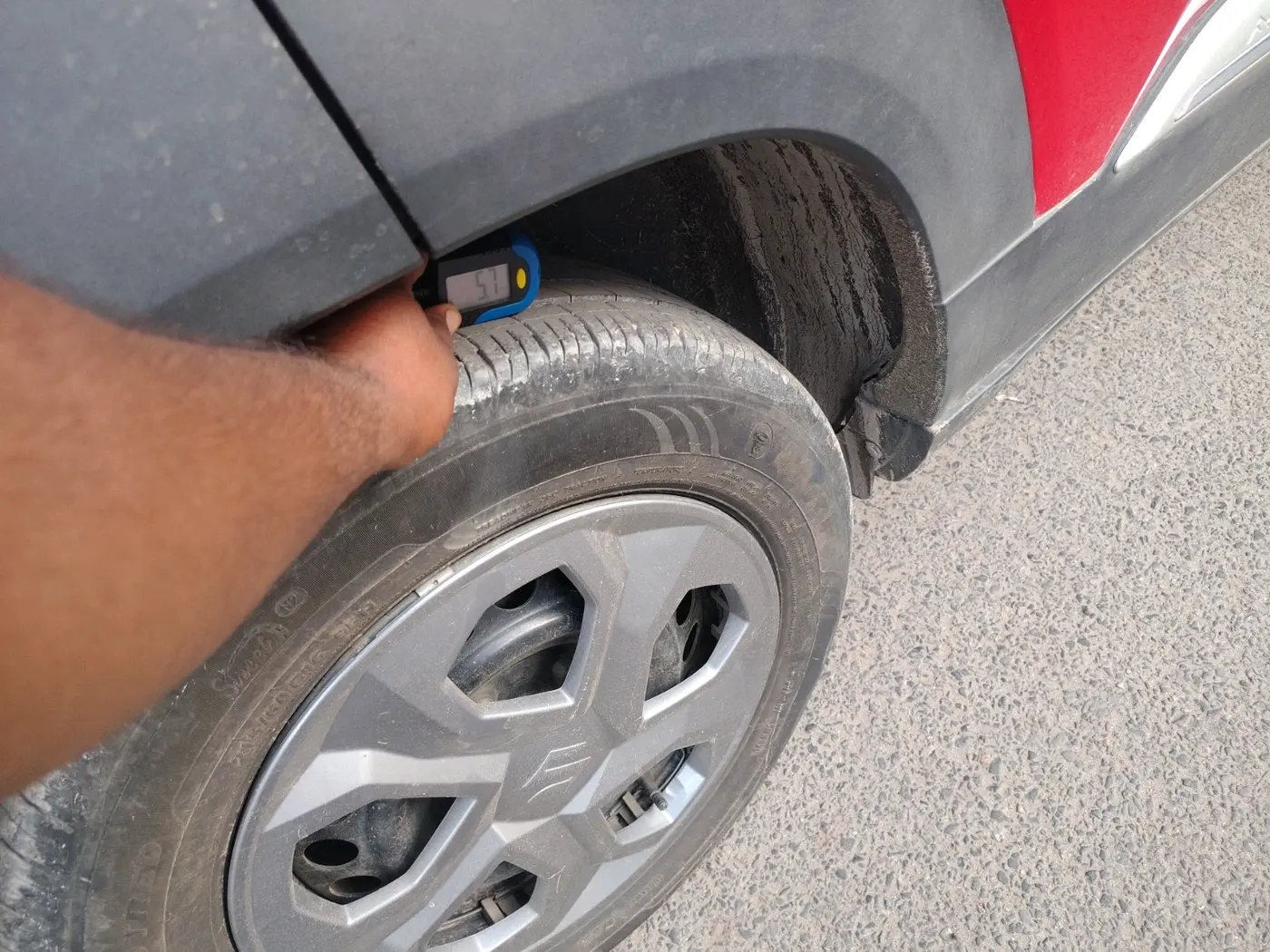 2024 Maruti BREZZA VXI, Petrol, Manual, 13,345 km, tyre