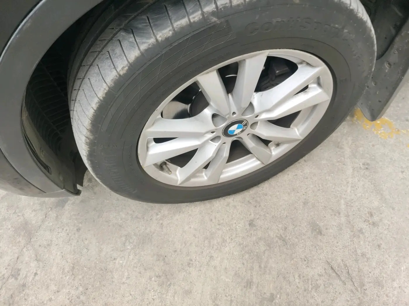 2015 BMW X5 XDRIVE 30 D, Diesel, Automatic, 1,34,794 km, tyre