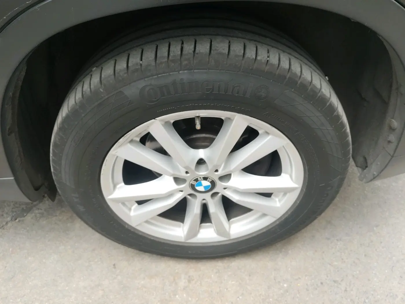 2015 BMW X5 XDRIVE 30 D, Diesel, Automatic, 1,34,794 km, tyre