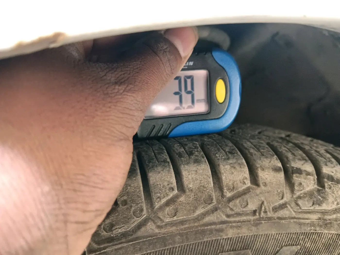 2011 Hyundai i10 MAGNA 1.2, Petrol, Manual, 1,46,452 km, tyre