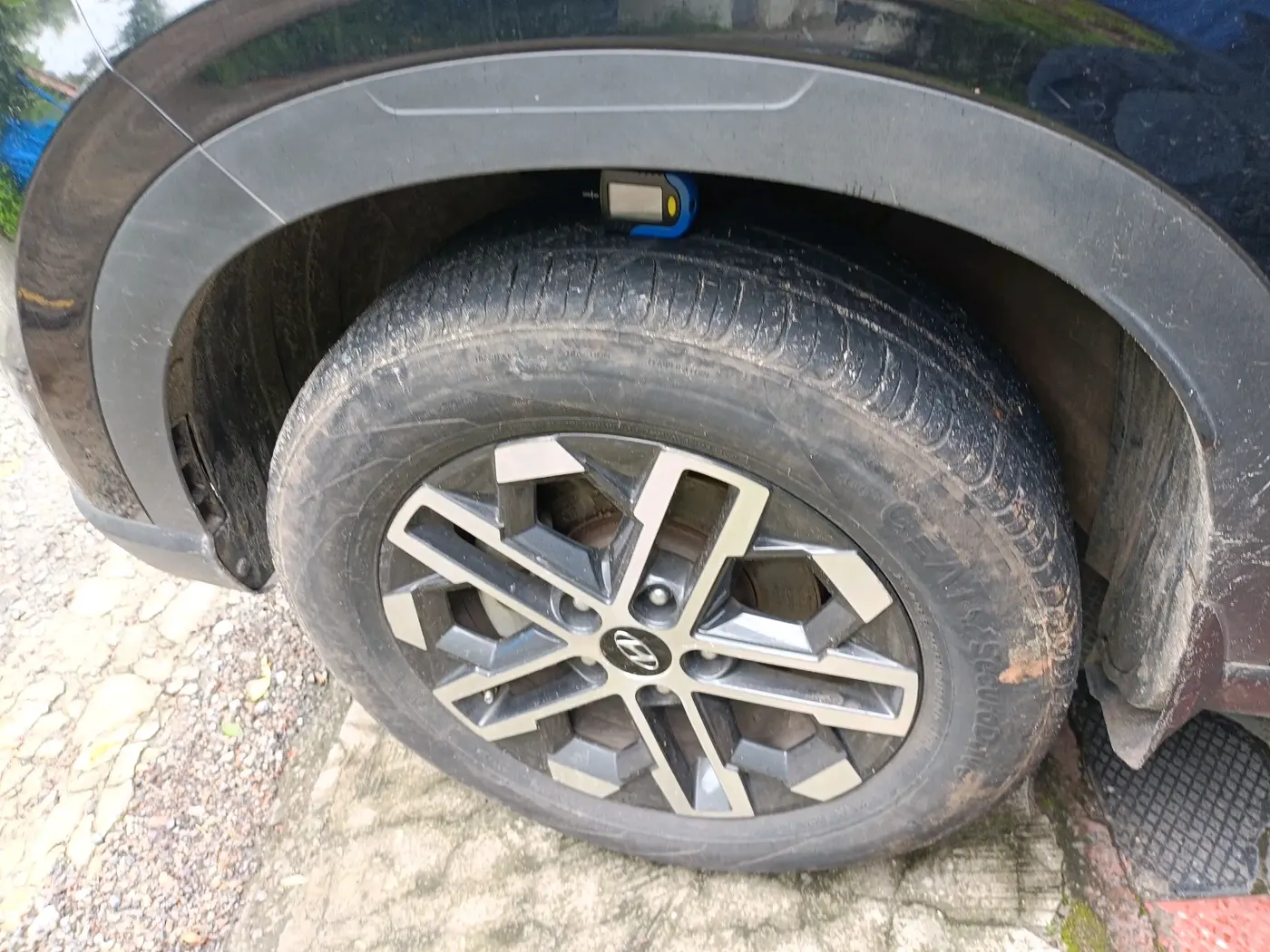 2023 Hyundai VENUE SX (O) MT 1.0 Turbo, Petrol, Manual, 27,188 km, tyre