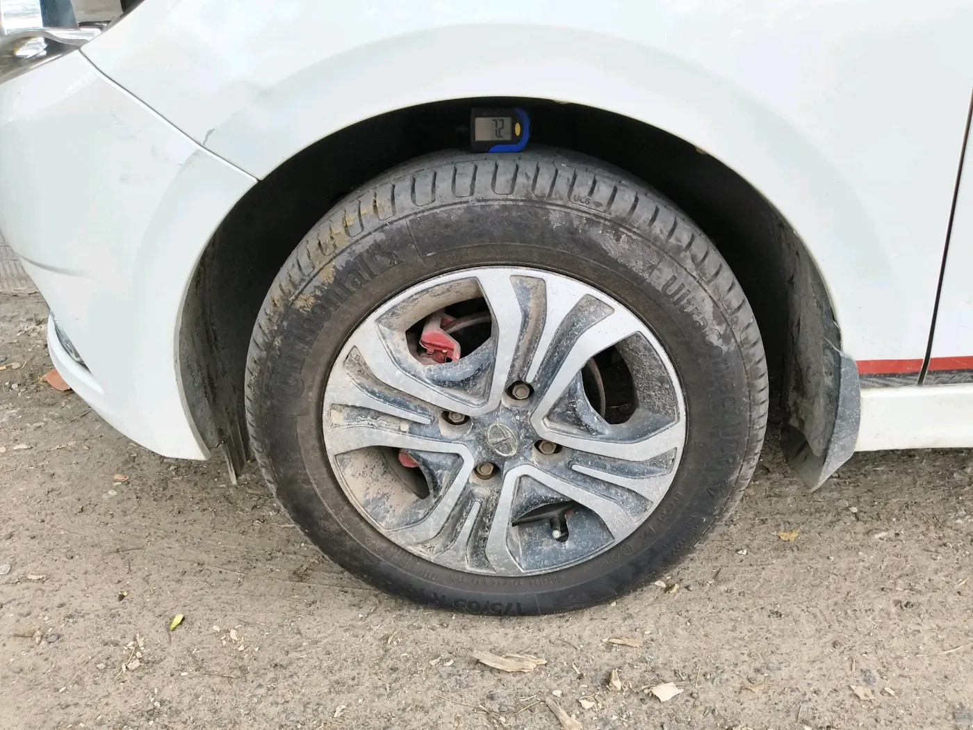 2019 Tata Tiago XZA PETROL, Petrol, Automatic, 30,690 km, tyre