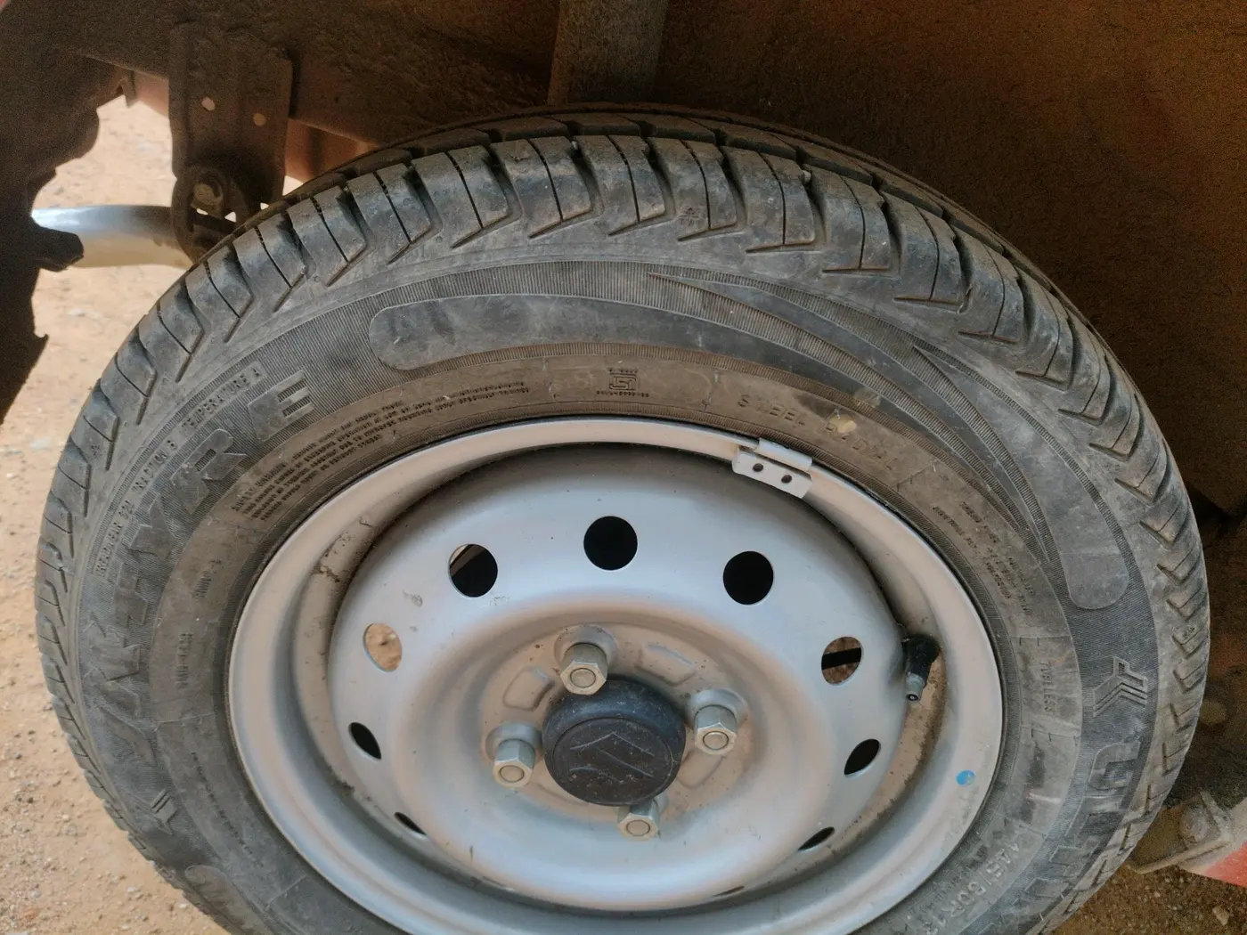 2024 Maruti Alto K10 LXI, Petrol, Manual, 9,010 km, tyre