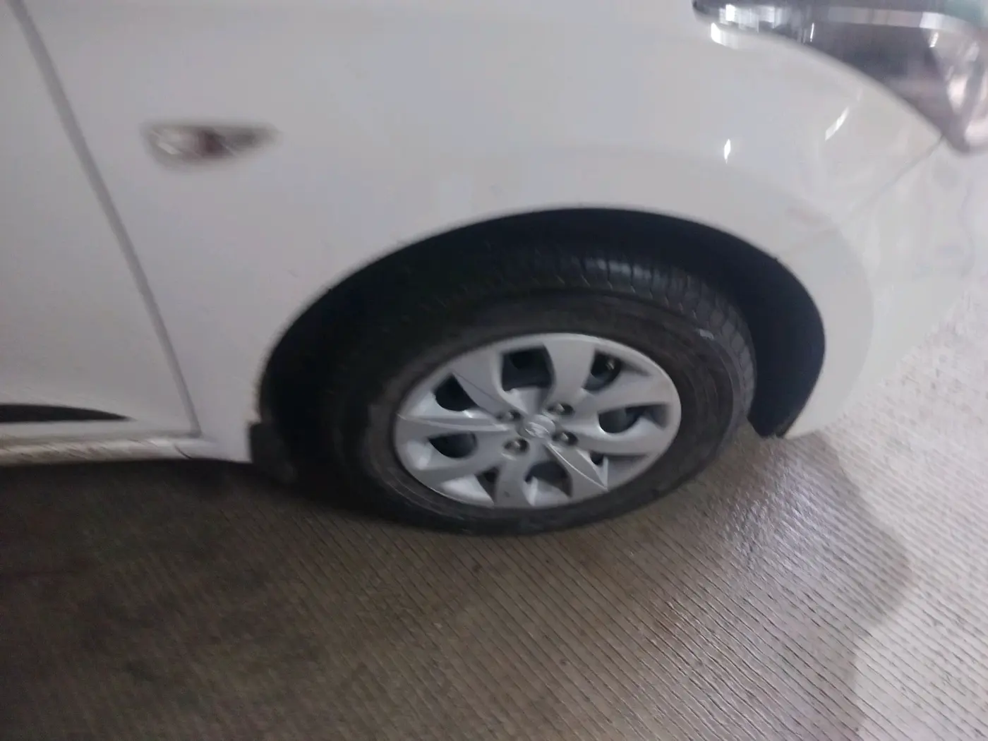 2019 Hyundai Elite i20 MAGNA PLUS 1.2, Petrol, Manual, 85,645 km, tyre