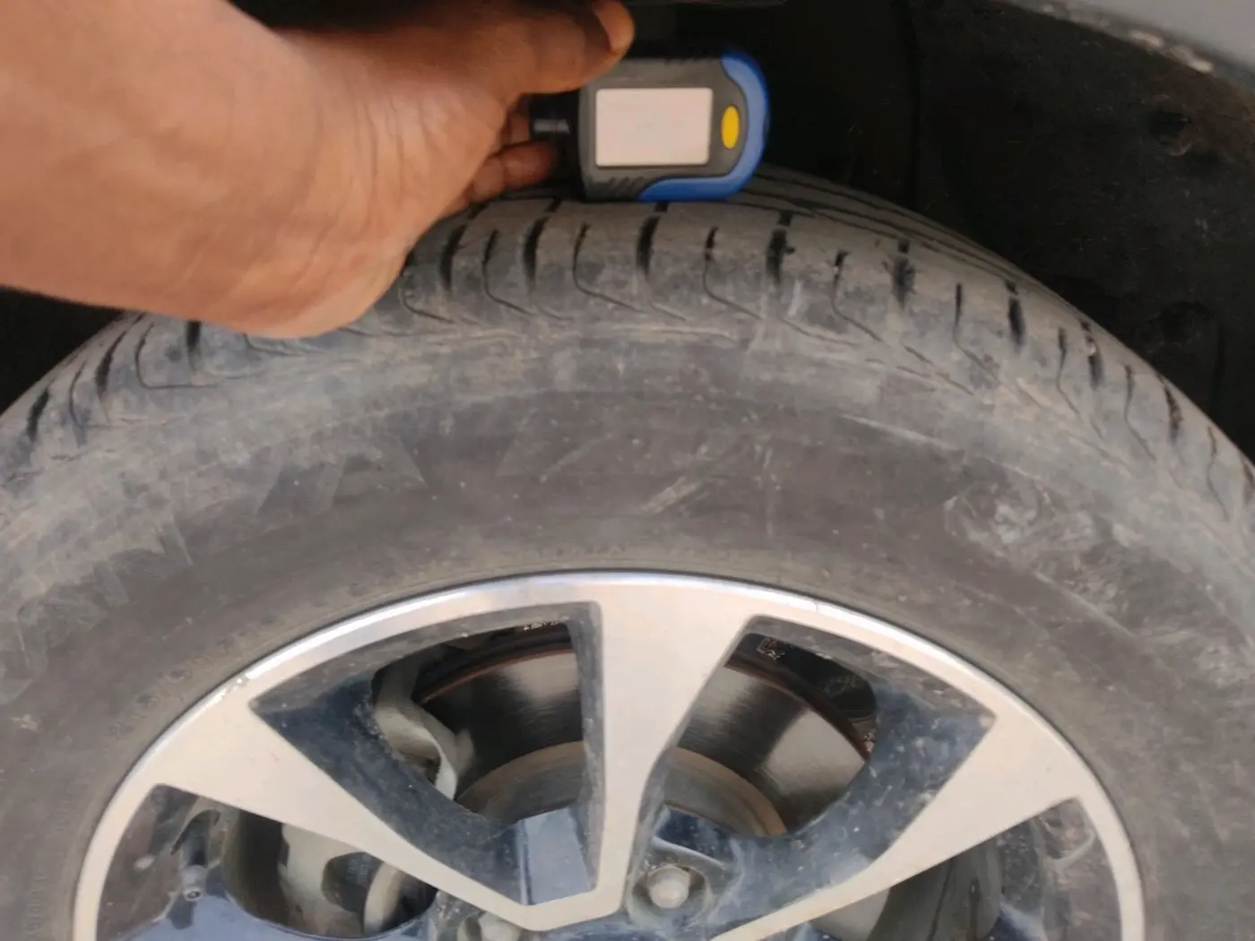 2021 Tata NEXON XZ PLUS PETROL, Petrol, Manual, 57,611 km, tyre