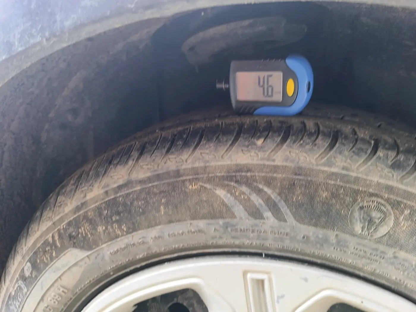 2020 Tata NEXON XM SUNROOF DIESEL, Diesel, Manual, 1,16,563 km, tyre