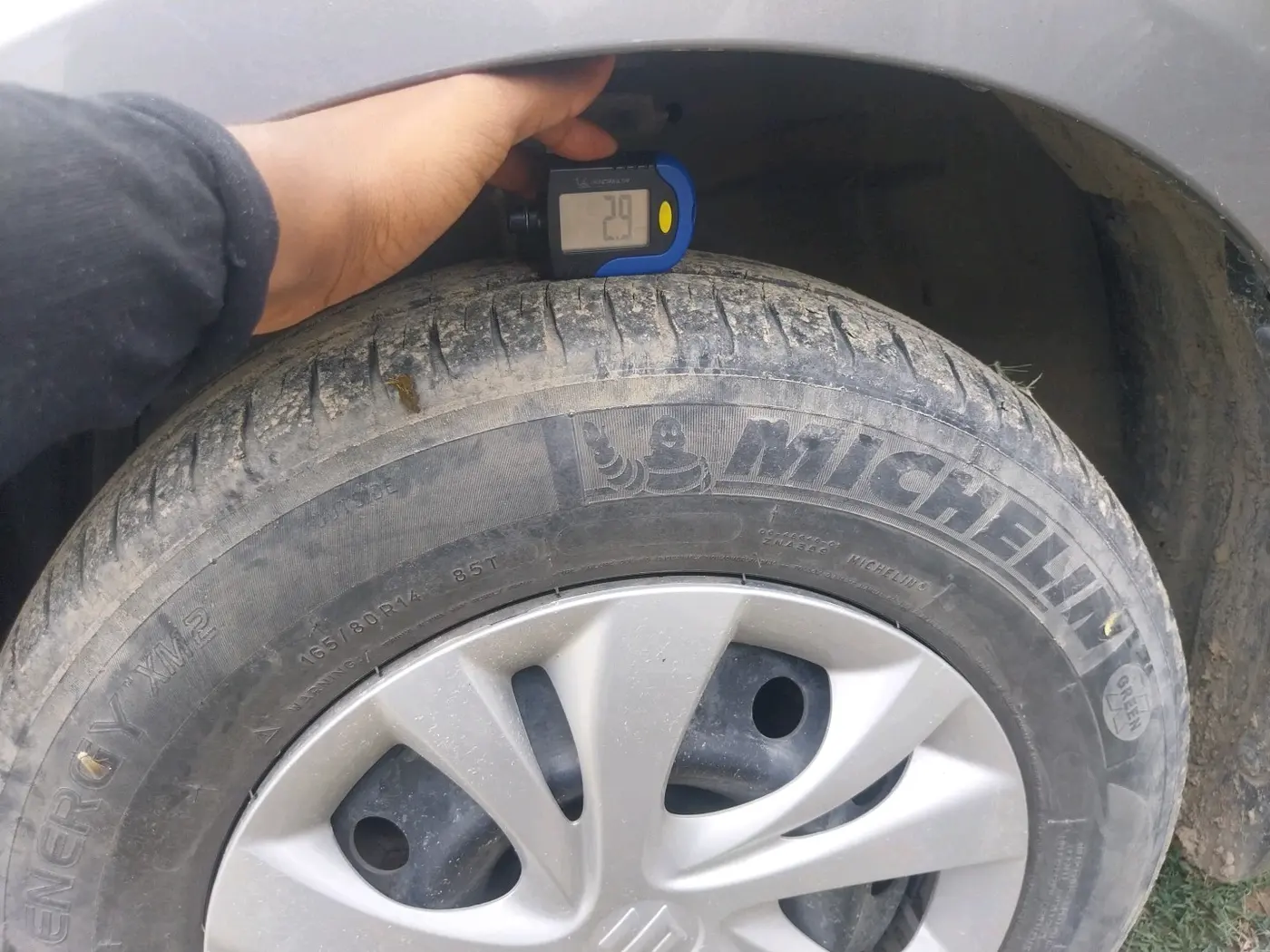 2013 Maruti Swift VXI, Petrol, Manual, 59,237 km, tyre