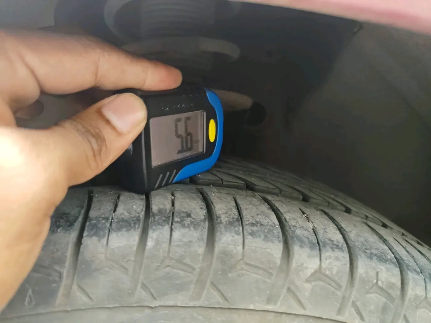 2020 Maruti Dzire ZXI Plus AMT, Petrol, Automatic, 80,685 km, tyre