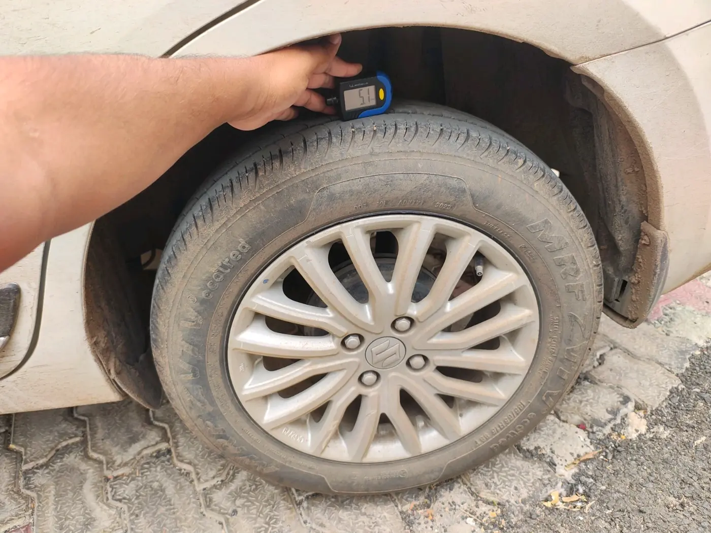 2019 Maruti Dzire ZDI, Diesel, Manual, 1,15,233 km, tyre