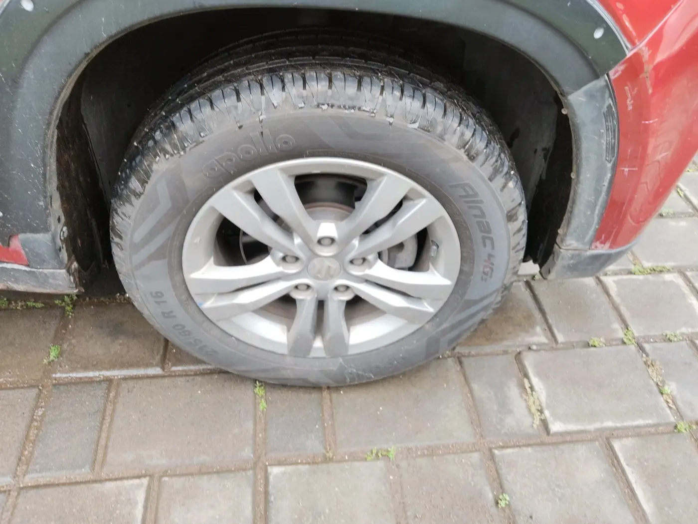 2017 Maruti Vitara Brezza ZDI, Diesel, Manual, 70,688 km, tyre