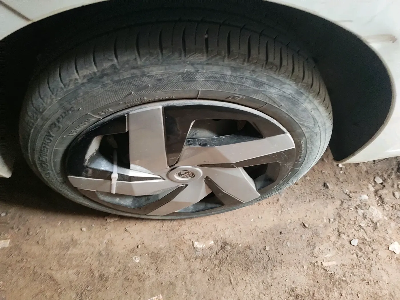 2016 Hyundai Elite i20 MAGNA 1.2, CNG, Manual, 90,663 km, tyre