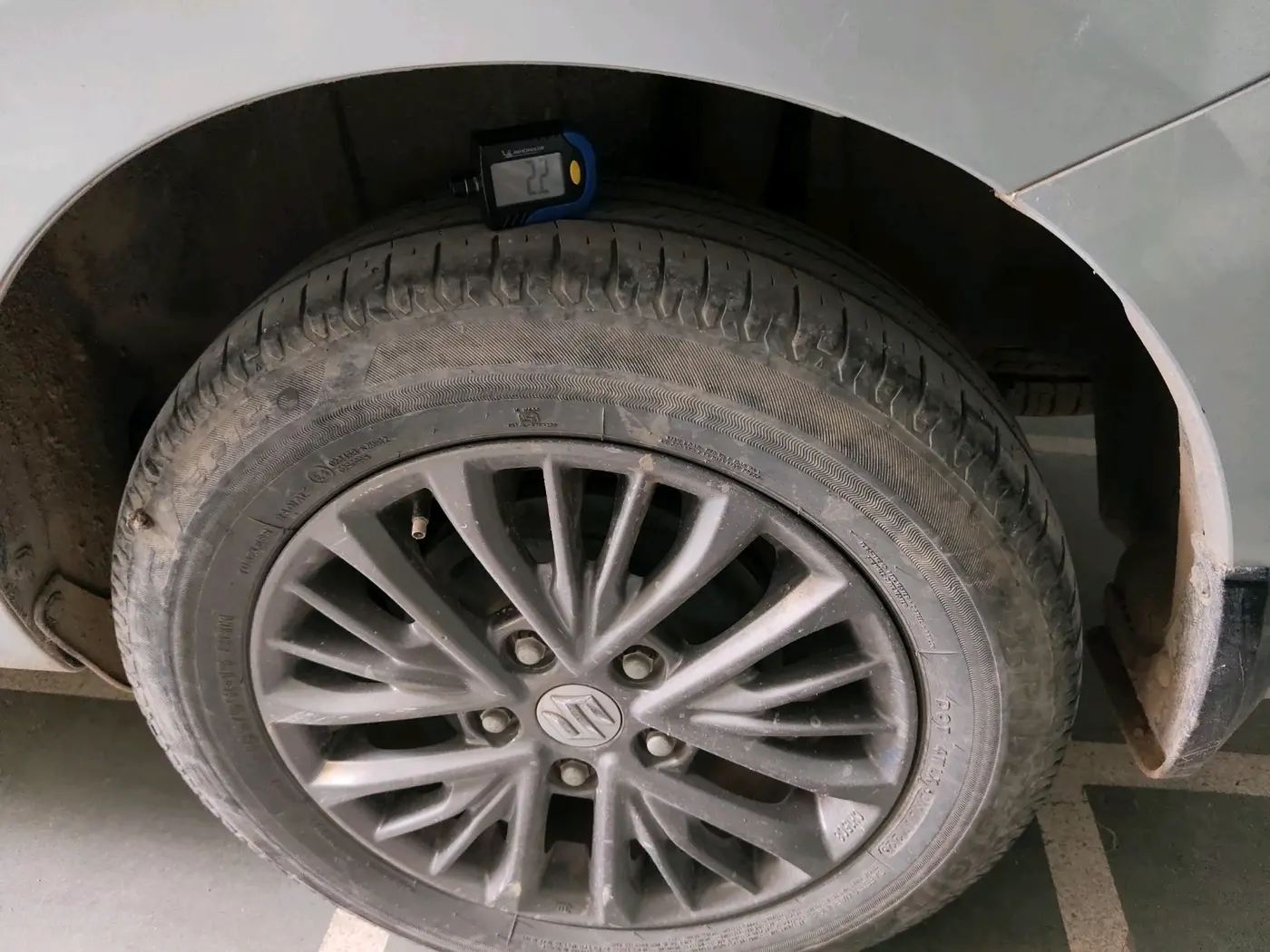 2022 Maruti Ertiga VXI SHVS, Petrol, Manual, 51,435 km, tyre