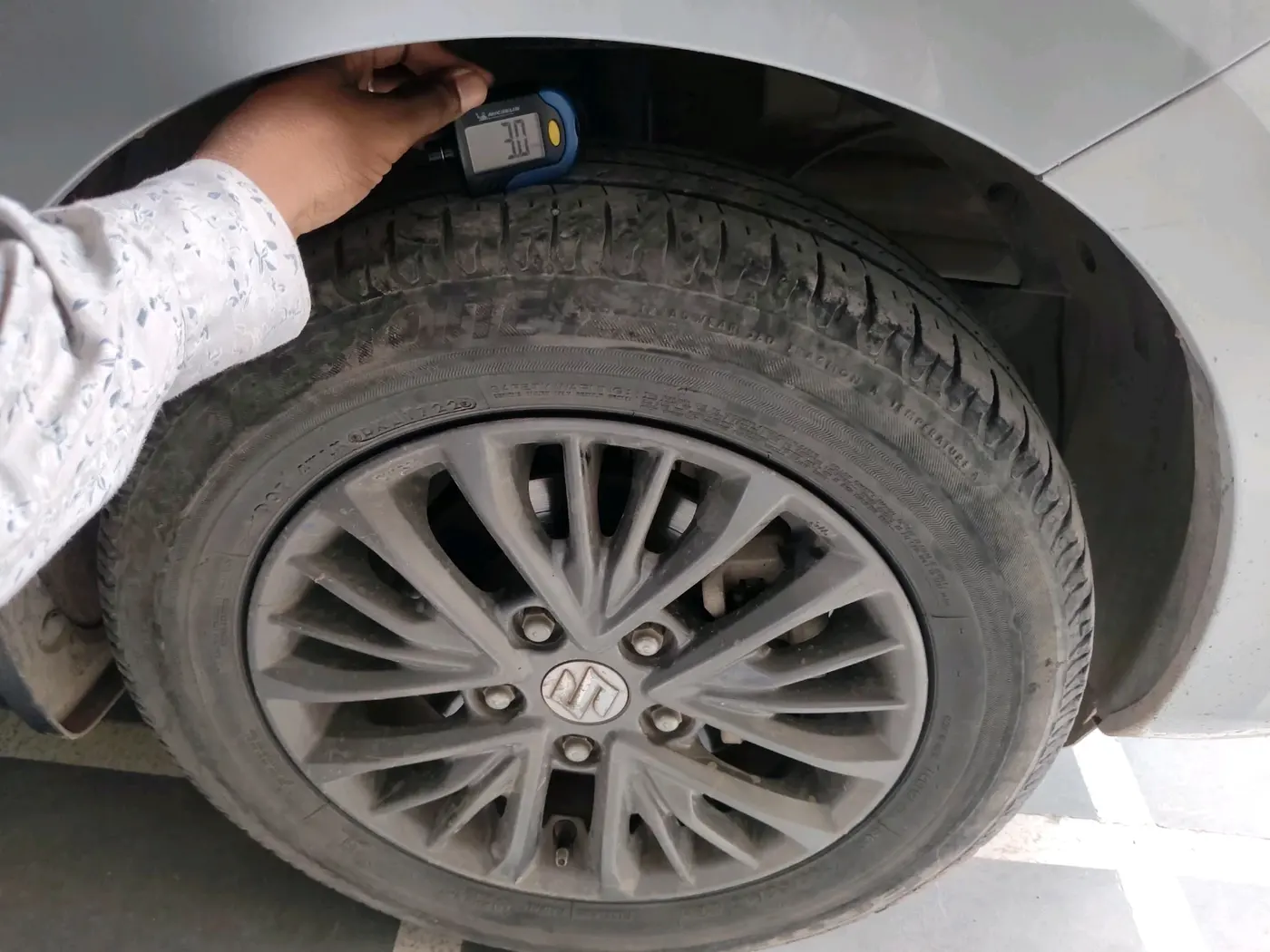 2022 Maruti Ertiga VXI SHVS, Petrol, Manual, 51,435 km, tyre