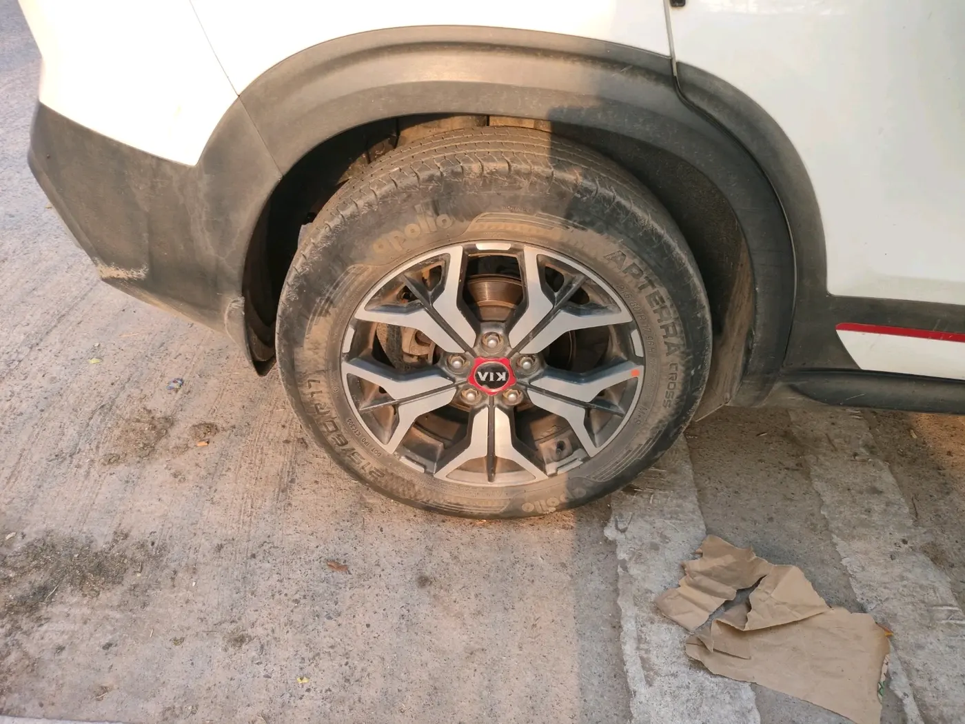 2019 KIA SELTOS GTX PLUS AT 1.5 DIESEL, Diesel, Automatic, 1,16,664 km, tyre