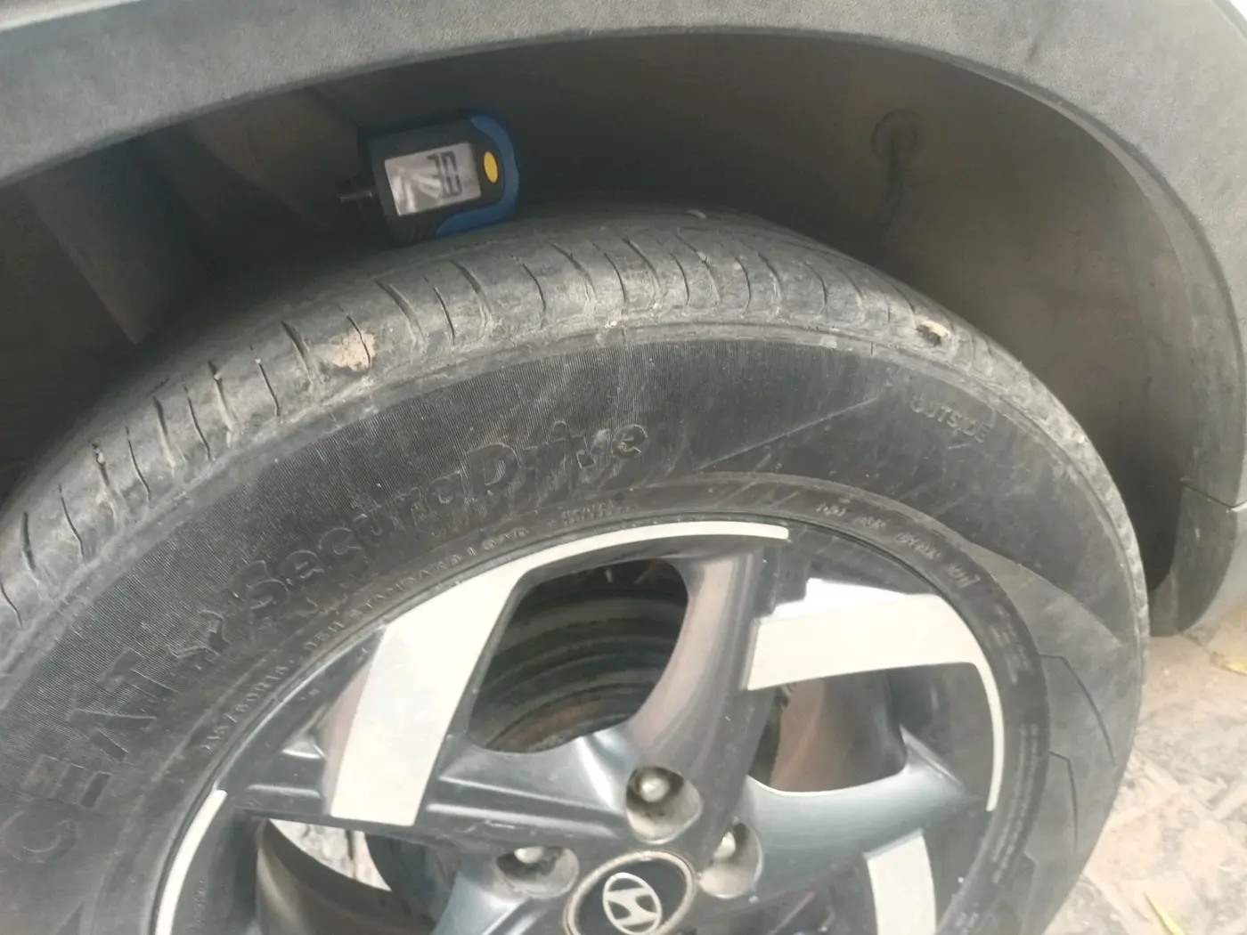 2021 Hyundai VENUE SX 1.0 (O) TURBO, Petrol, Manual, 55,862 km, tyre
