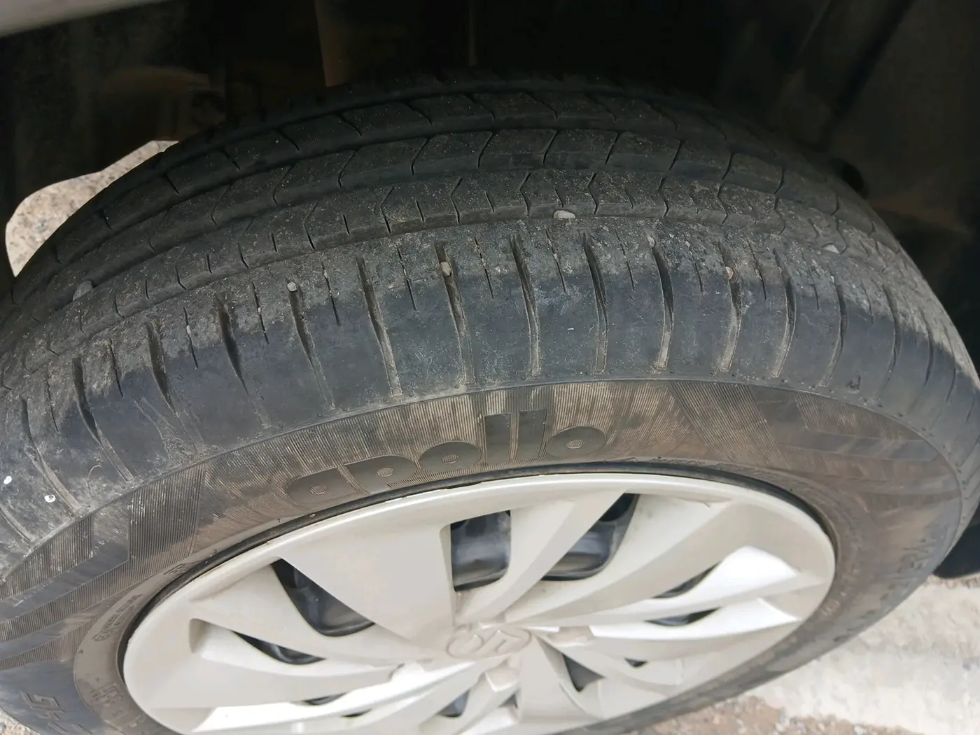 2022 Maruti Baleno DELTA 1.2 AGS, Petrol, Automatic, 37,322 km, tyre