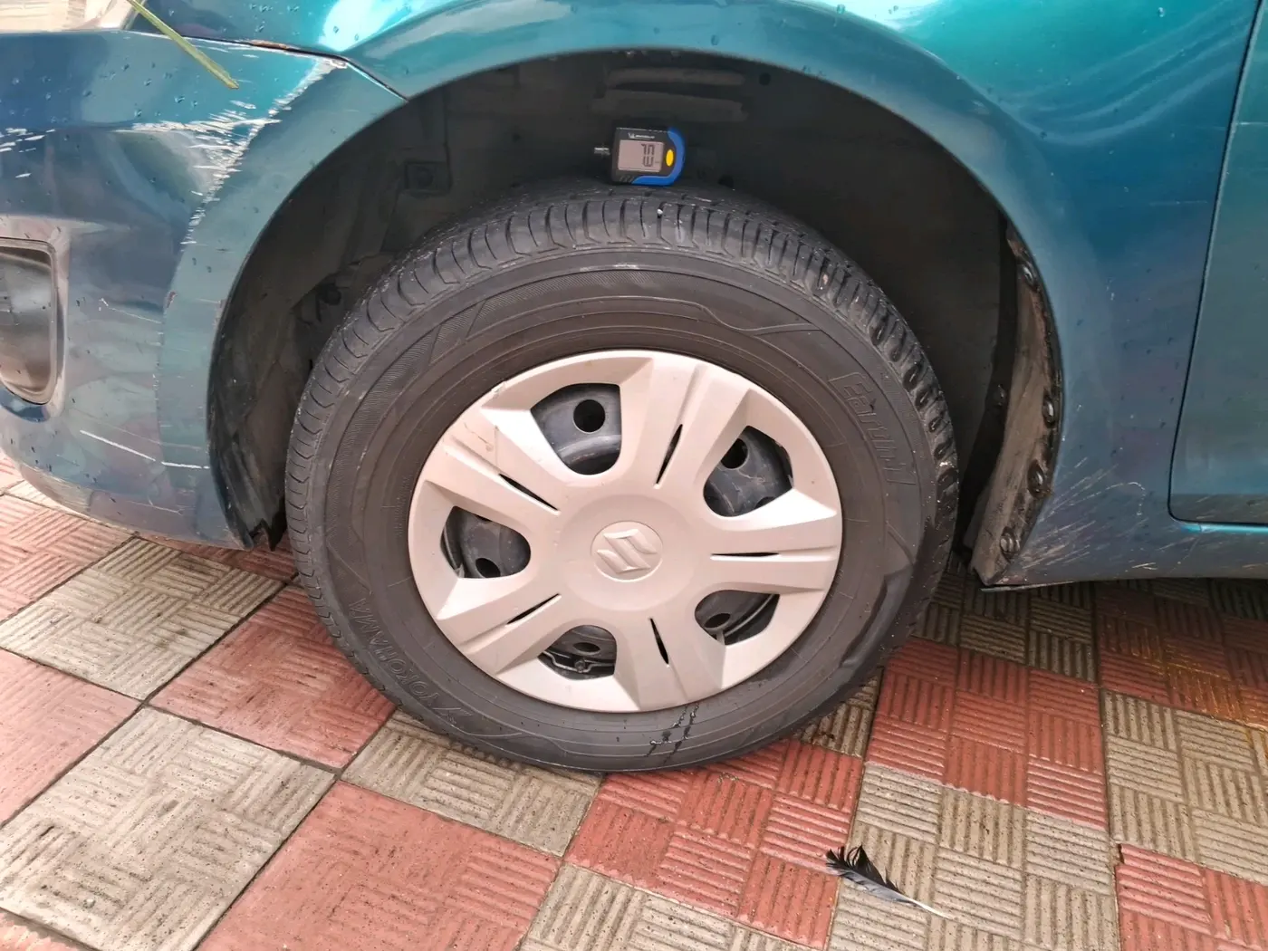 2012 Maruti Swift Dzire VXI, Petrol, Manual, 2,814 km, tyre