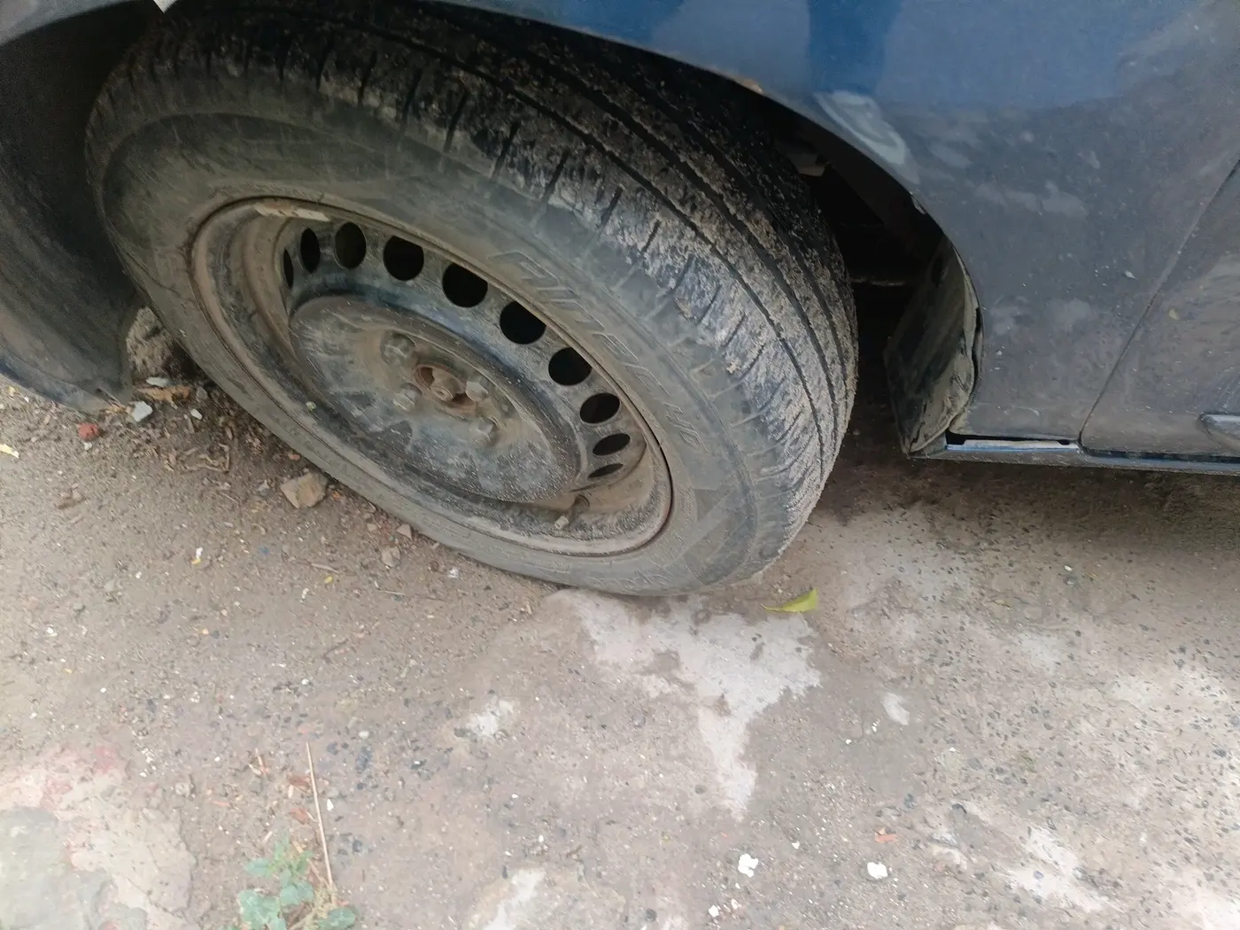 2016 Maruti Baleno DELTA PETROL 1.2, CNG, Manual, 84,910 km, tyre