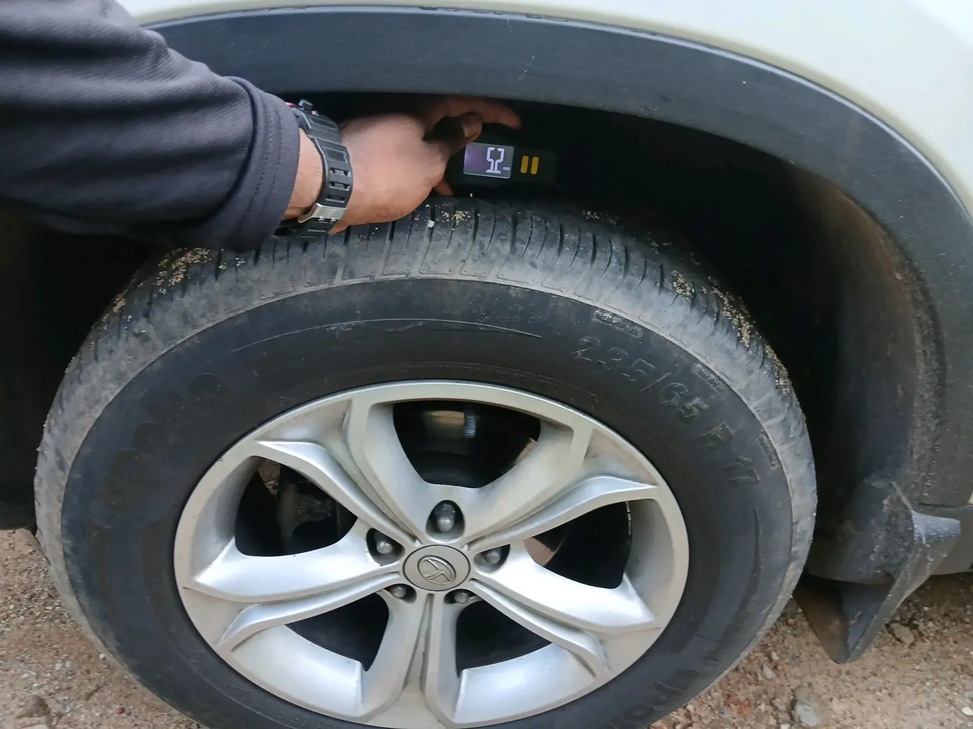 2022 Tata Harrier XZA 2.0L, Diesel, Automatic, 33,531 km, tyre