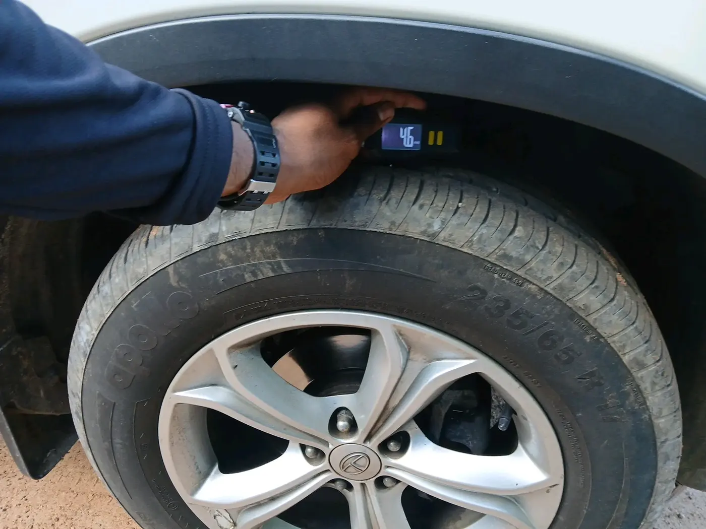2022 Tata Harrier XZA 2.0L, Diesel, Automatic, 33,531 km, tyre