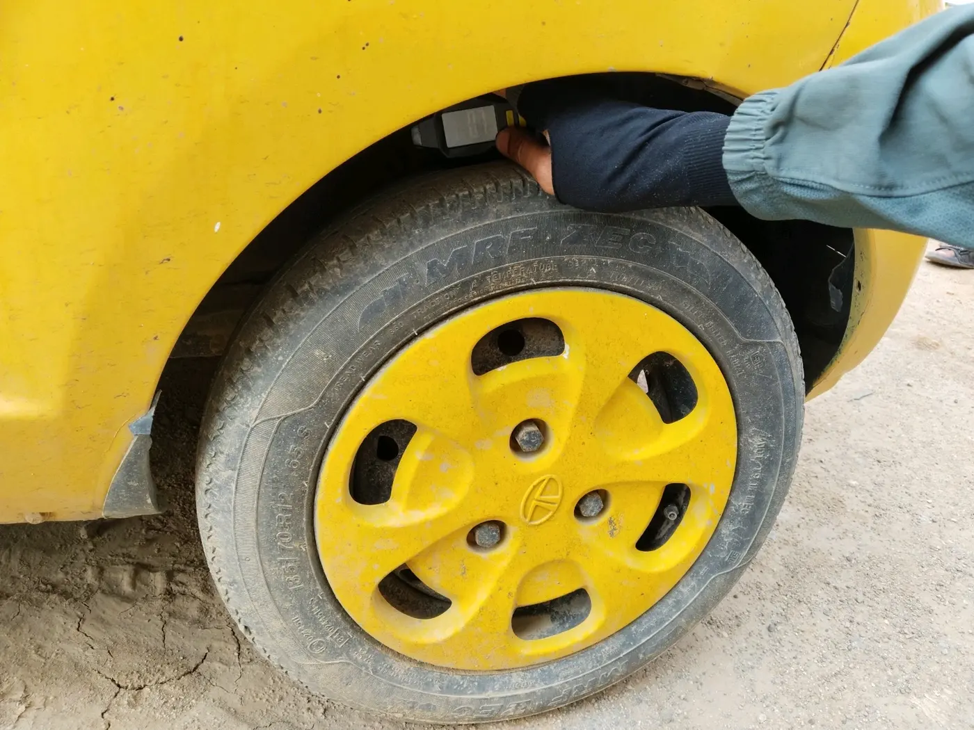 2011 Tata Nano LX, Petrol, Manual, 1 km, tyre