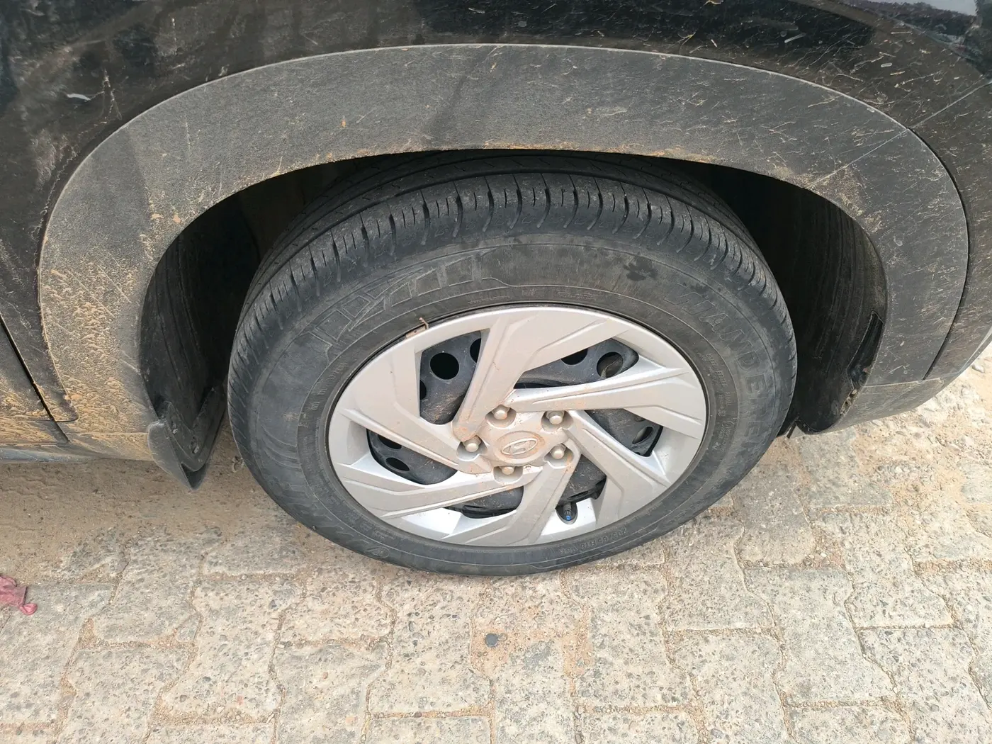 2025 Hyundai Creta E 1.5 PETROL, Petrol, Manual, 11,183 km, tyre