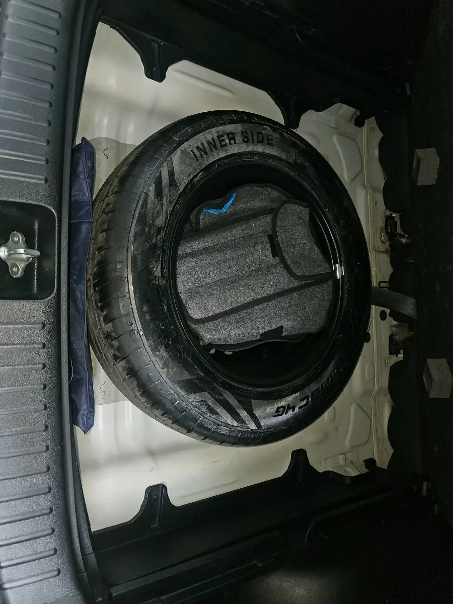 2021 Hyundai Creta E 1.5 DIESEL, Diesel, Manual, 22,273 km, tyre