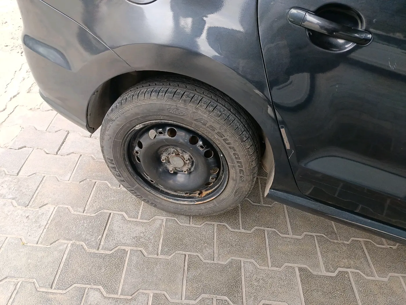 2016 Volkswagen Ameo COMFORTLINE 1.2L, Petrol, Manual, 86,658 km, tyre