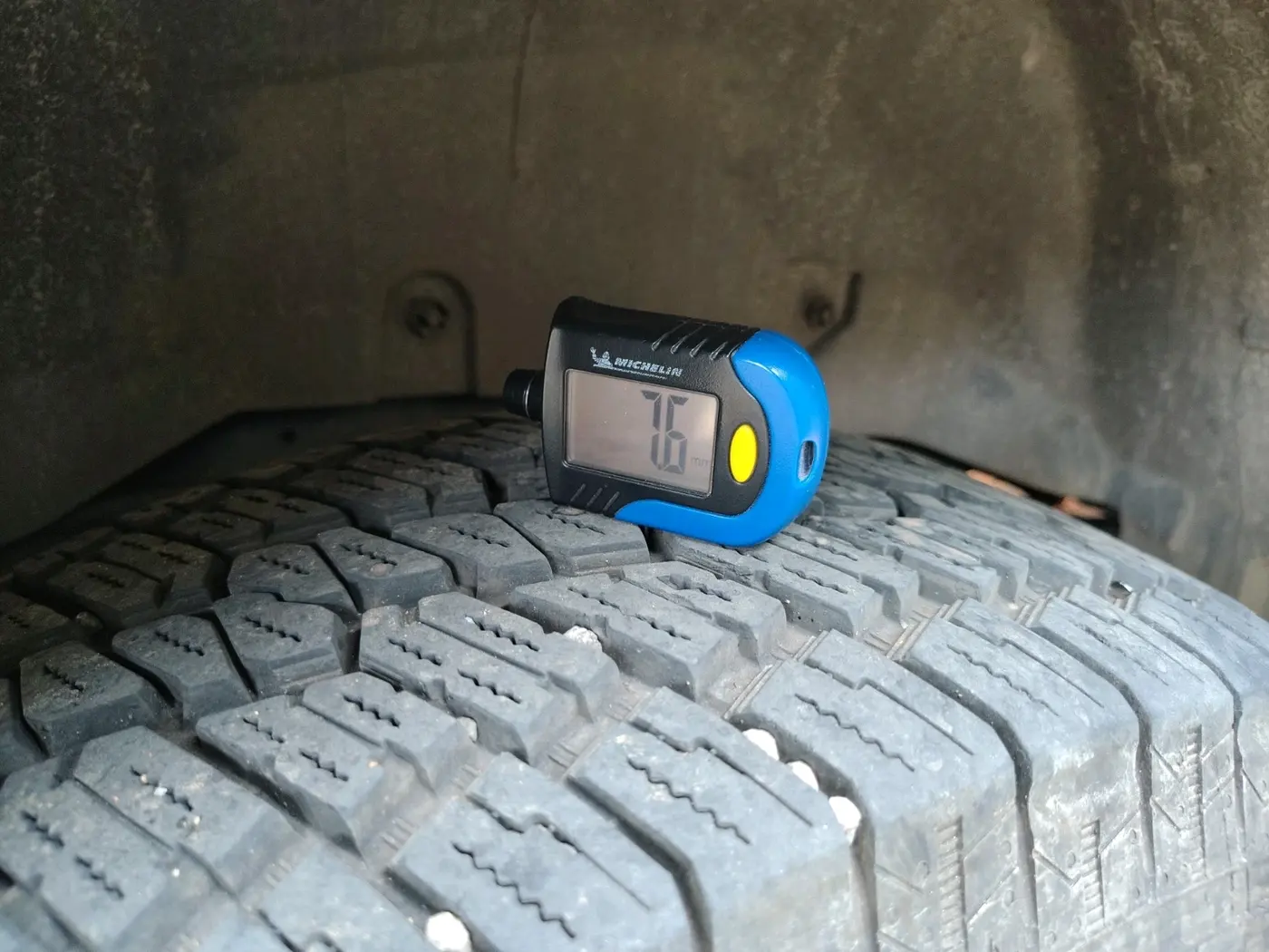 2024 Mahindra Thar LX P 2WD AT HT, Petrol, Automatic, 16,226 km, tyre