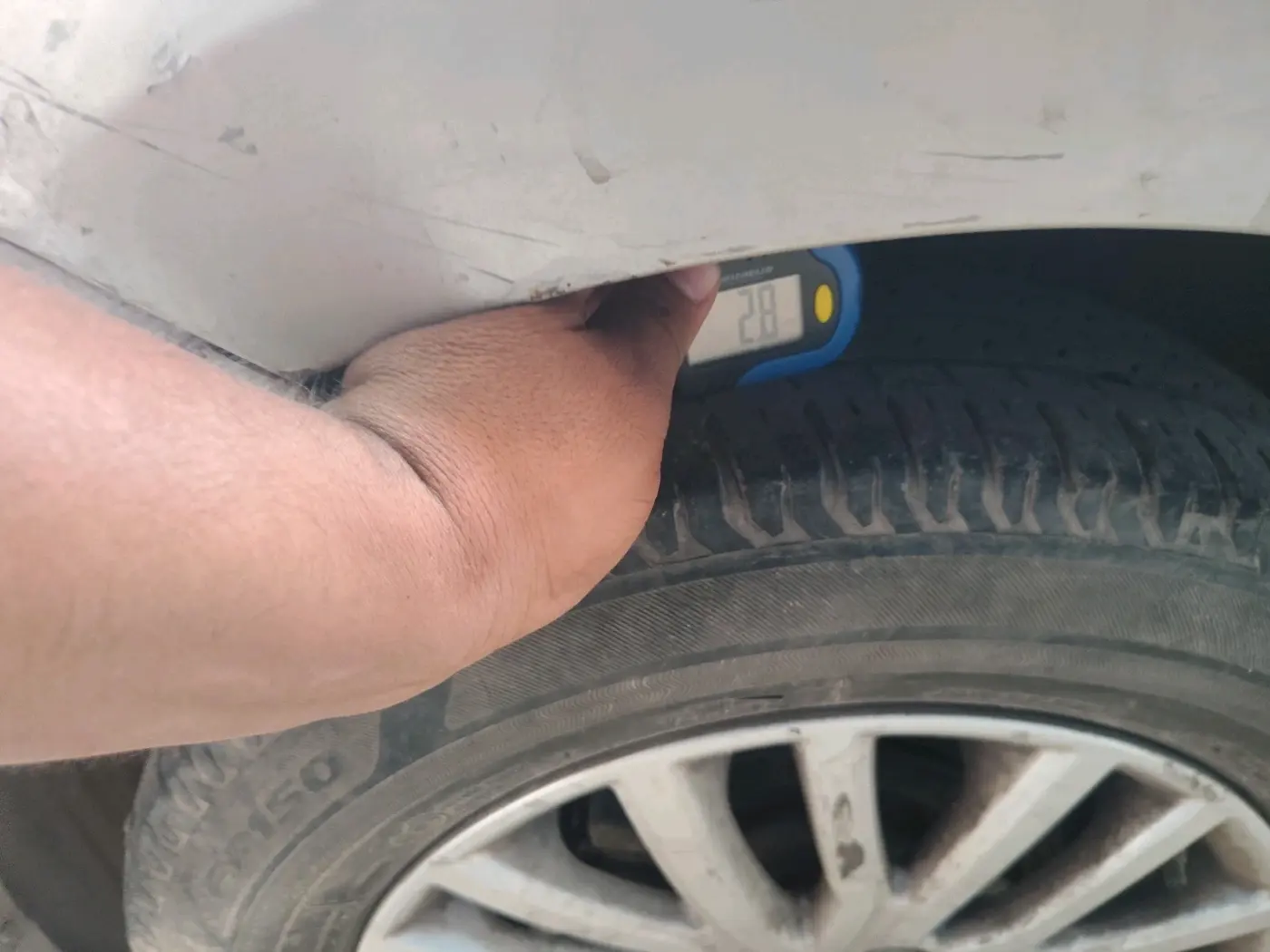 2018 Maruti Dzire ZXI, Petrol, Manual, 57,144 km, tyre