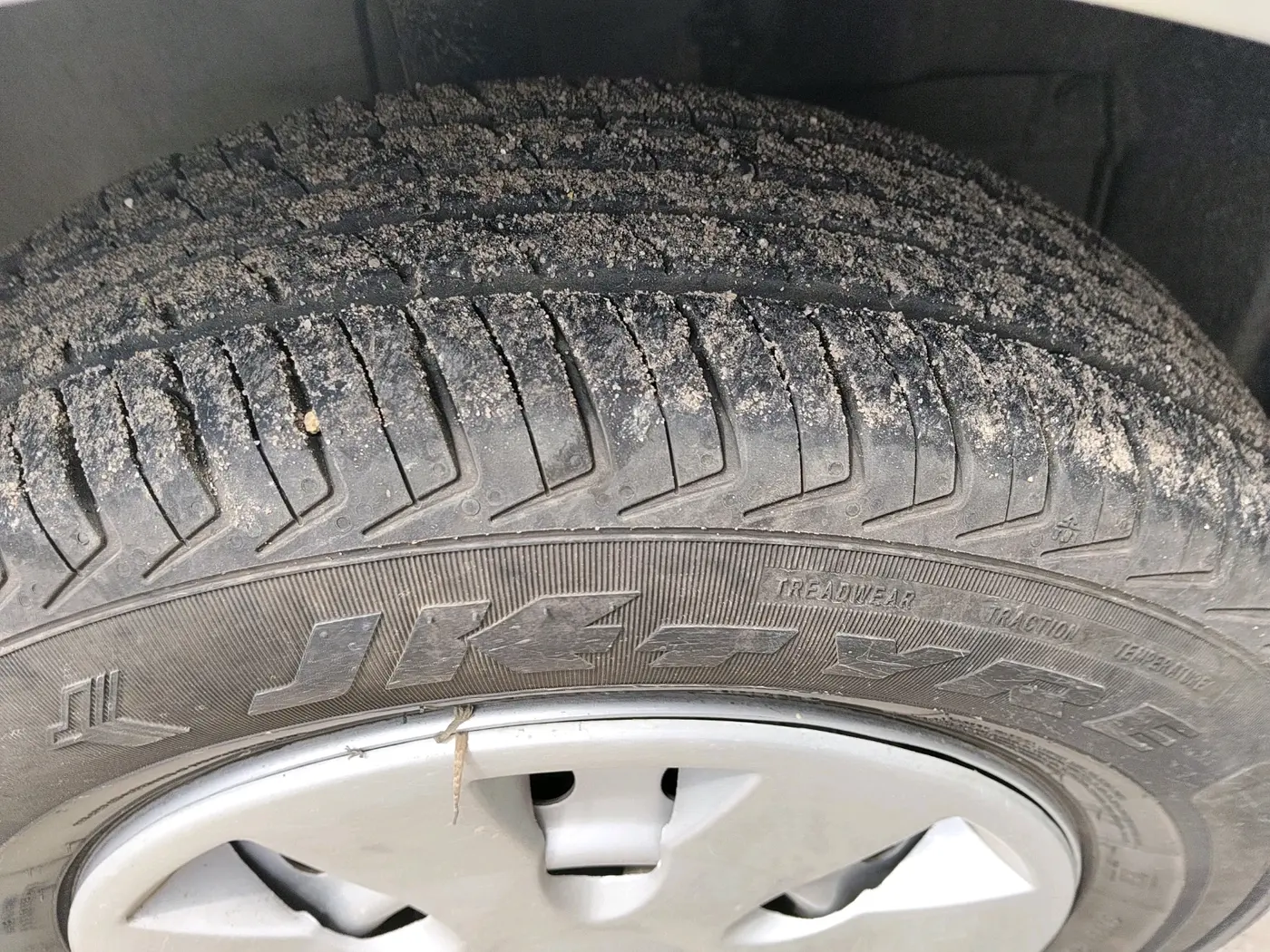 2023 Maruti New Wagon-R LXI 1.0, Petrol, Manual, 2,212 km, tyre