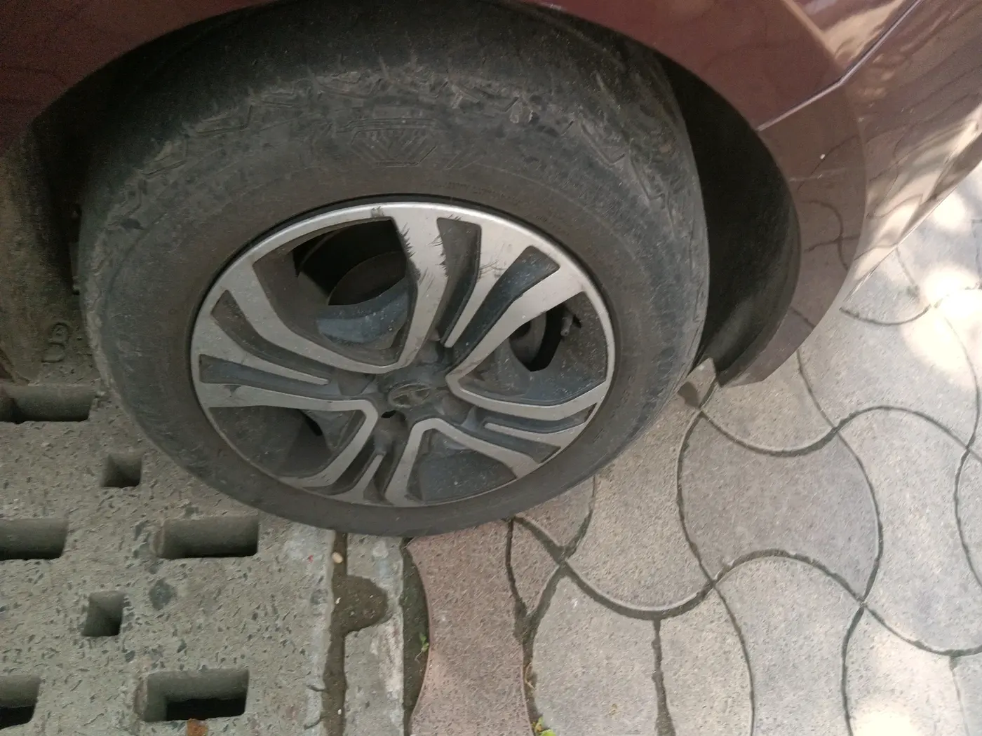 2022 Tata TIGOR XZ PLUS CNG DUAL TONE, CNG, Manual, 41,358 km, tyre