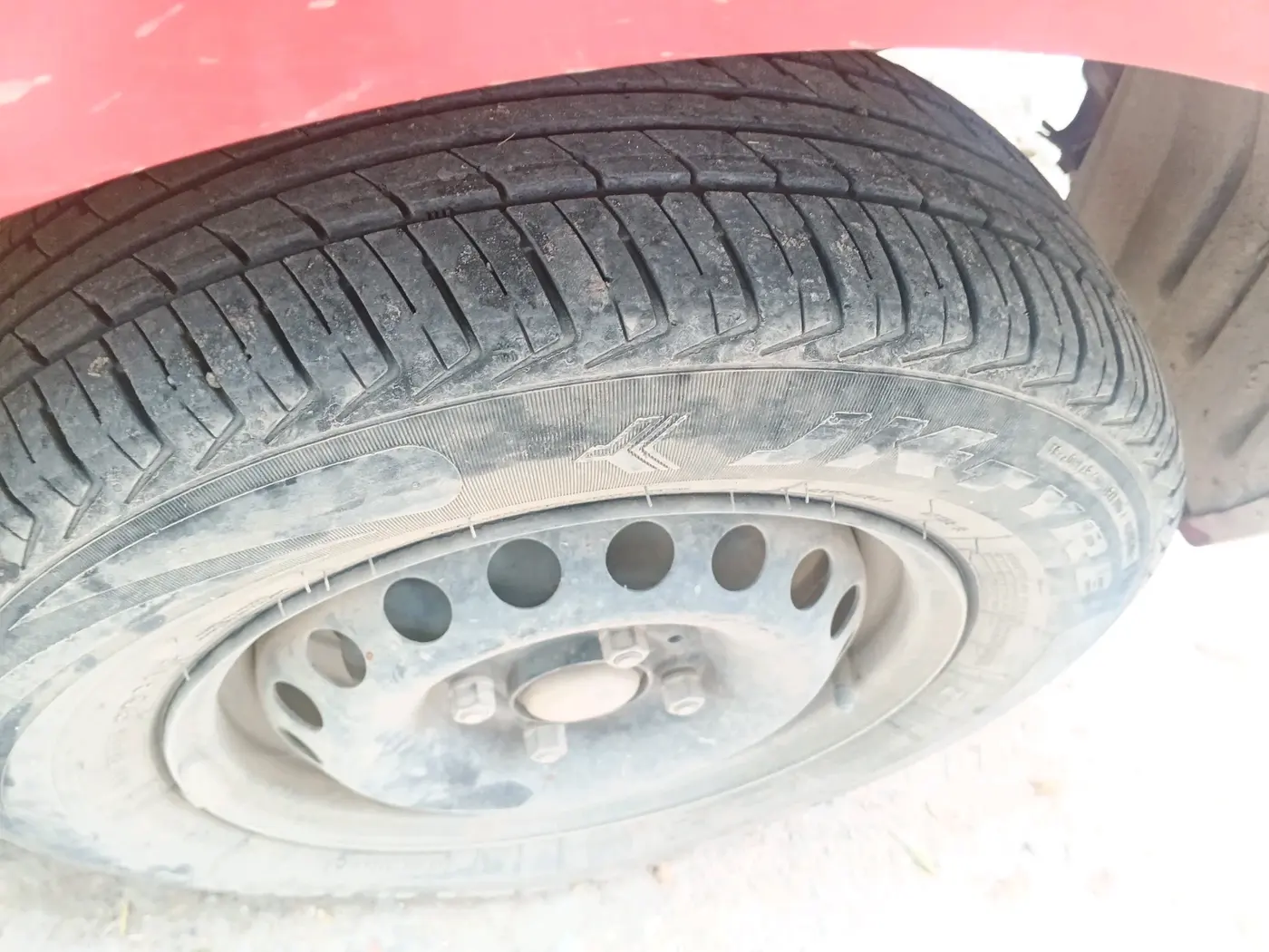 2021 Tata Tiago XT CNG, CNG, Manual, 1,34,014 km, tyre