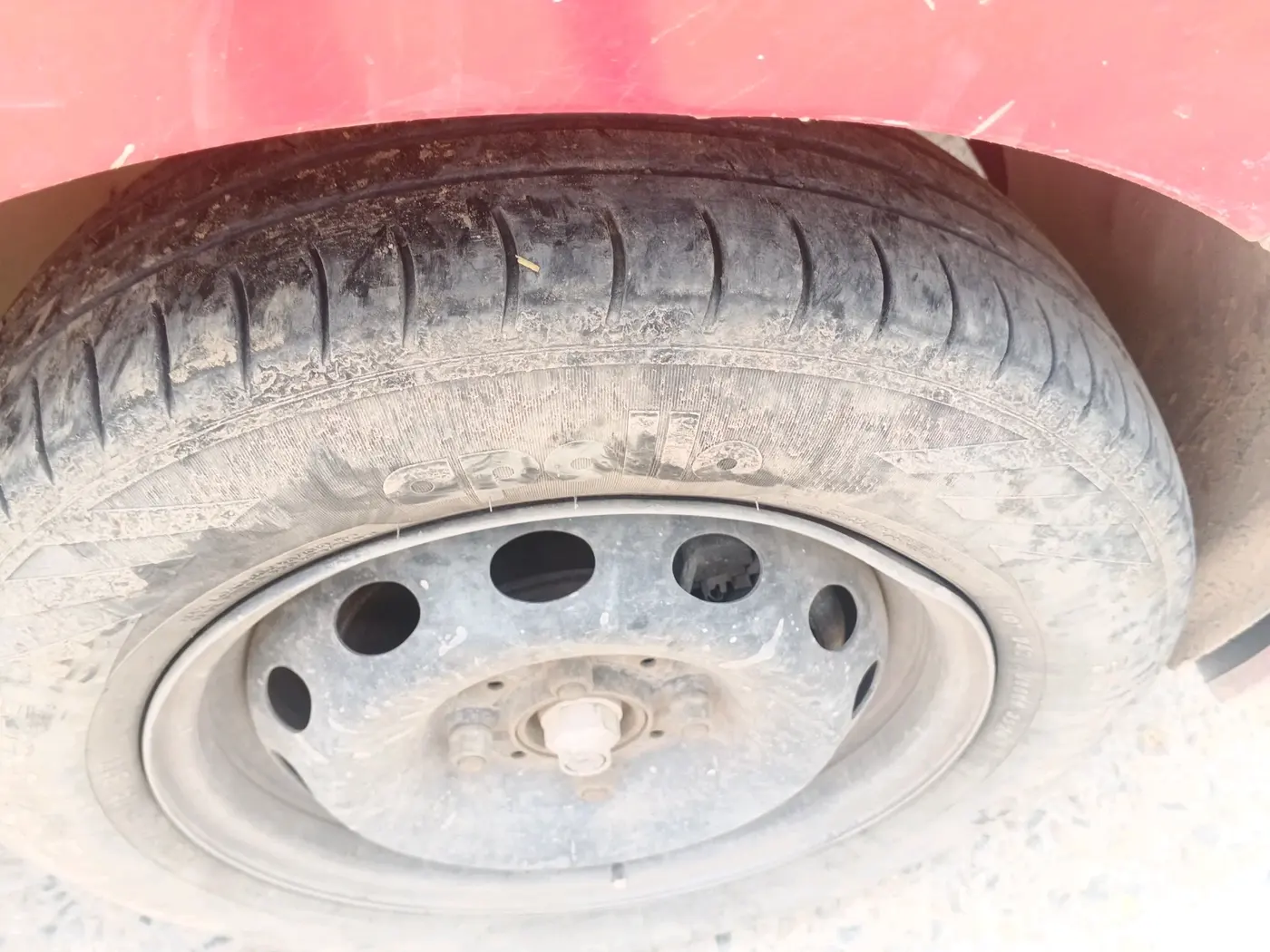 2021 Tata Tiago XT CNG, CNG, Manual, 1,34,014 km, tyre