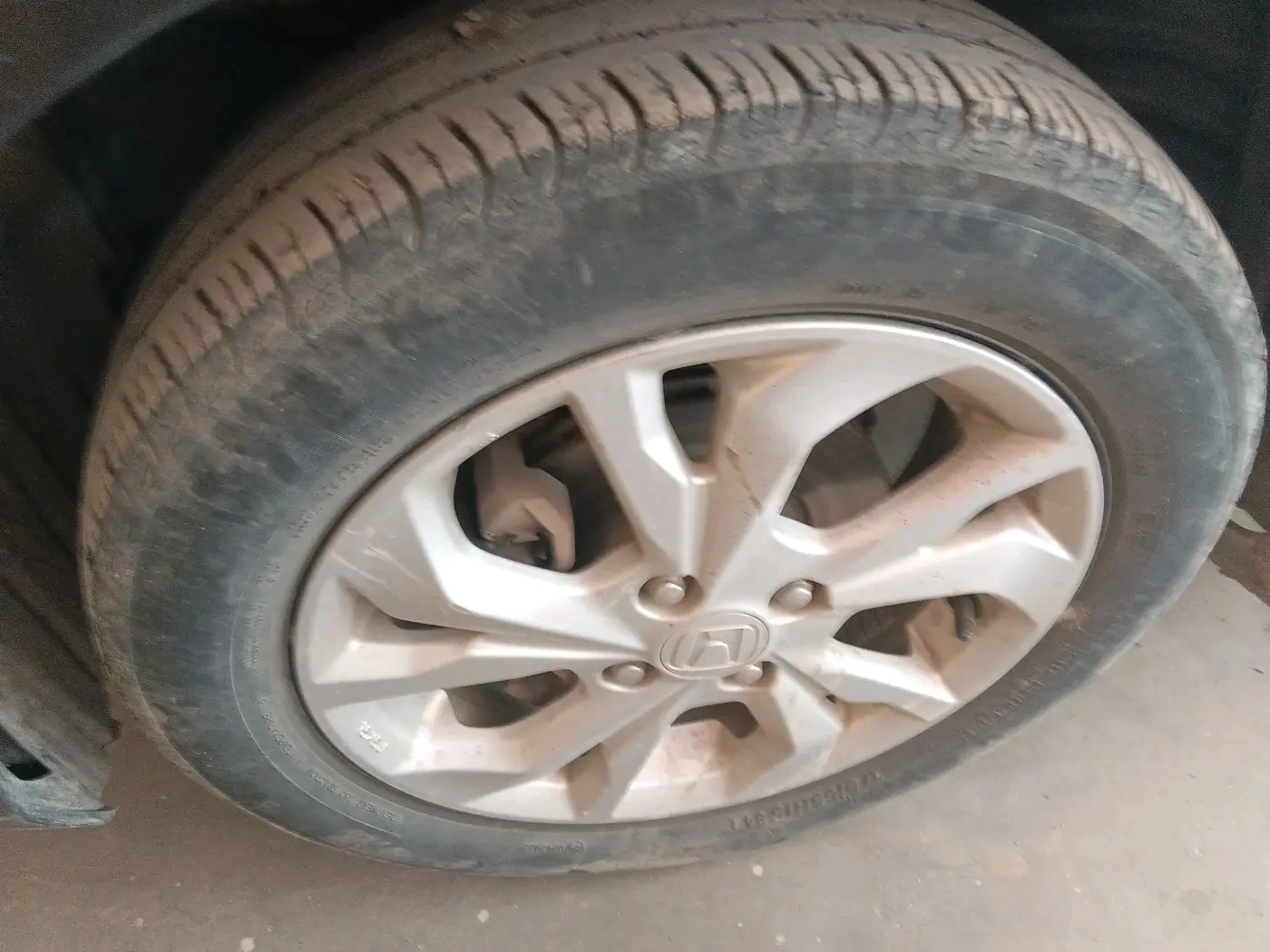 2019 Honda Amaze 1.2L I-VTEC VX, Petrol, Manual, 60,101 km, tyre