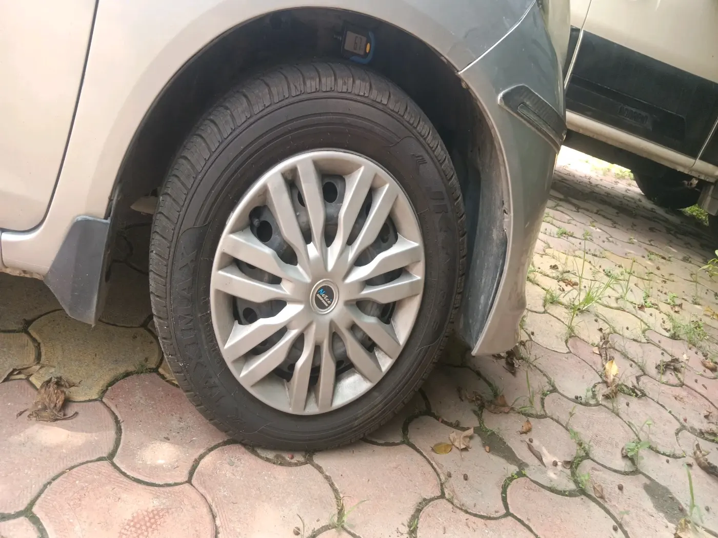 2012 Honda Brio S MT, Petrol, Manual, 80,307 km, tyre
