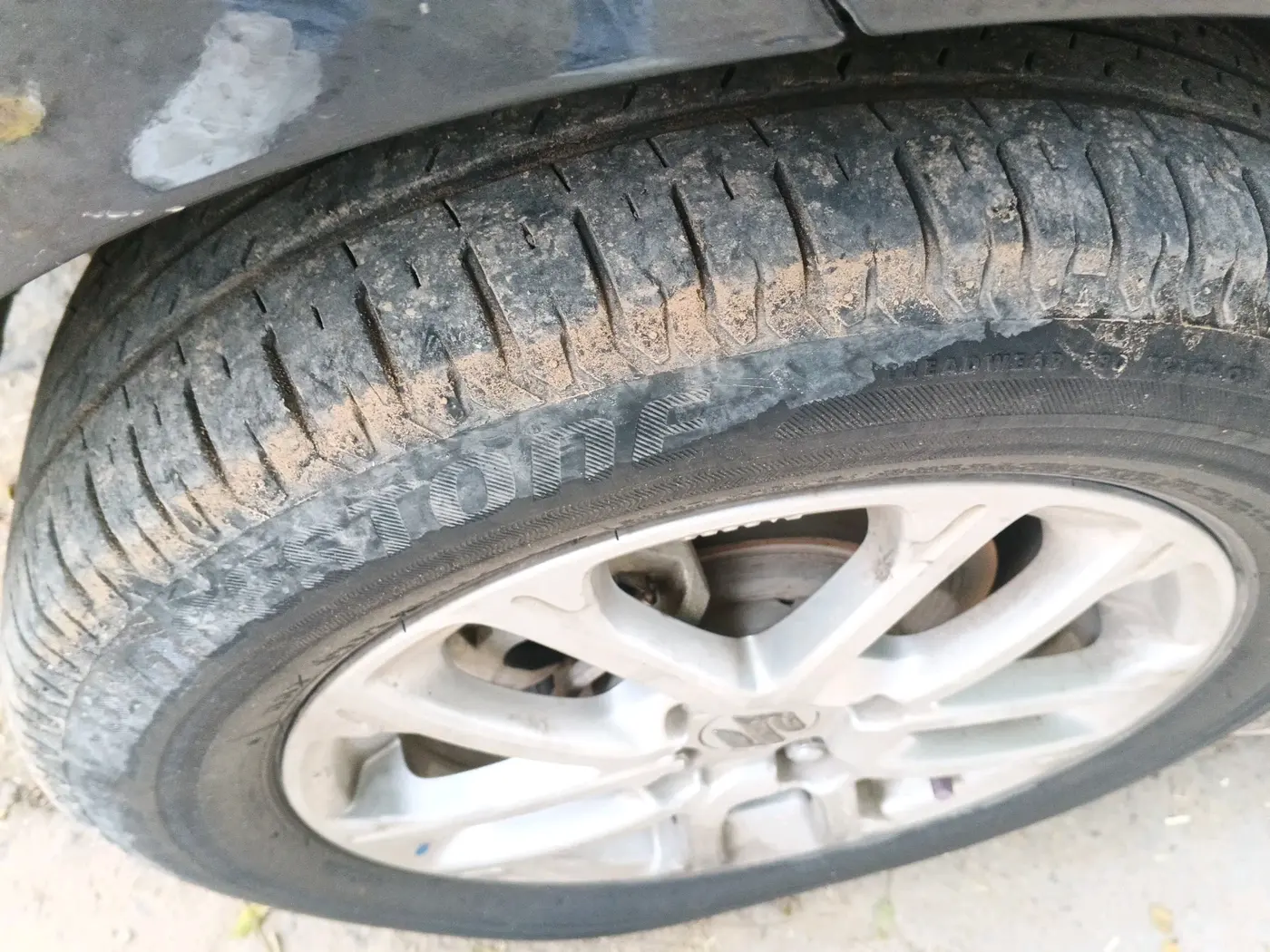 2023 Maruti Swift ZXI, Petrol, Manual, 43,645 km, tyre