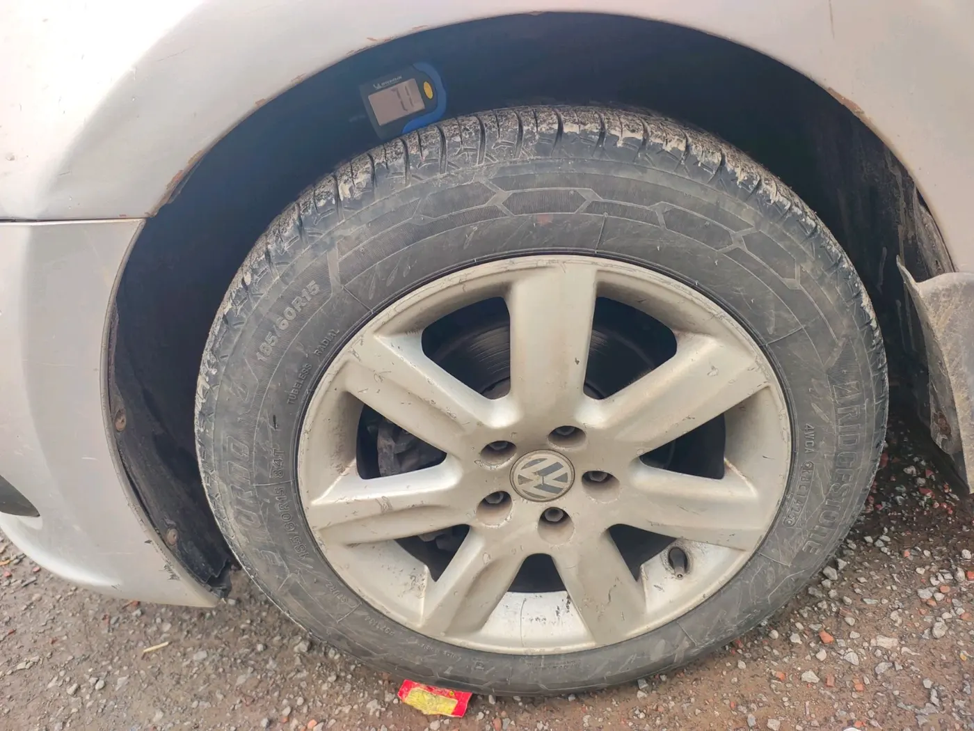 2011 Volkswagen Vento HIGHLINE DIESEL 1.6, Diesel, Manual, 1,29,303 km, tyre