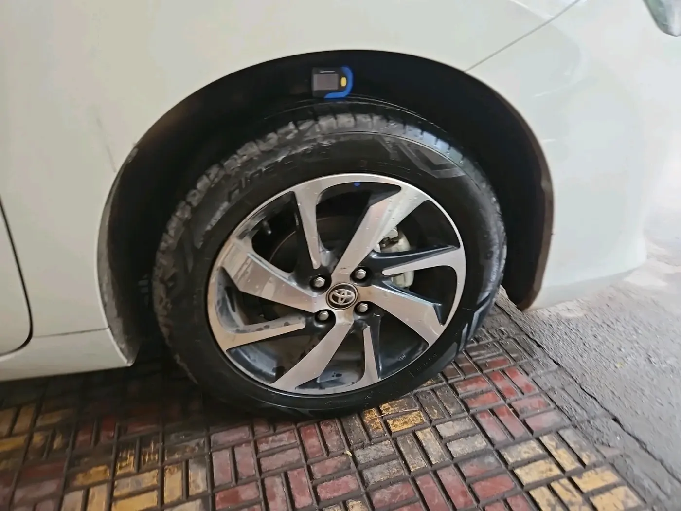 2023 Toyota Glanza G AMT, Petrol, Automatic, 28,636 km, tyre